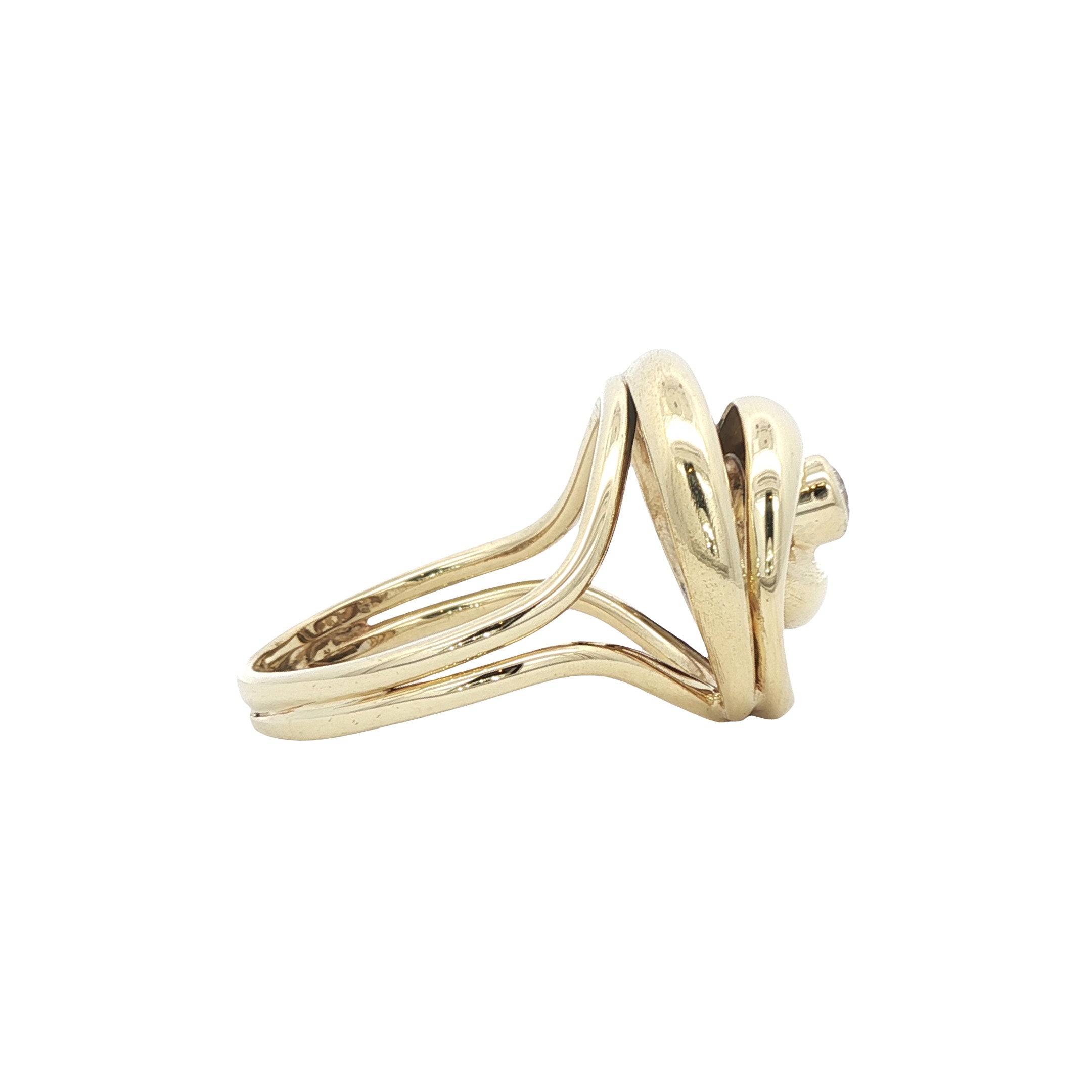 14-karat gold ring with a diamond