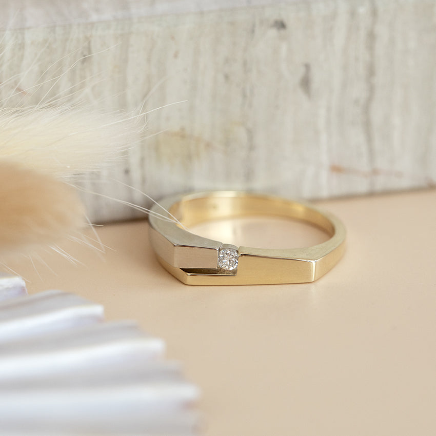 Gouden ring met diamant 14 karaat