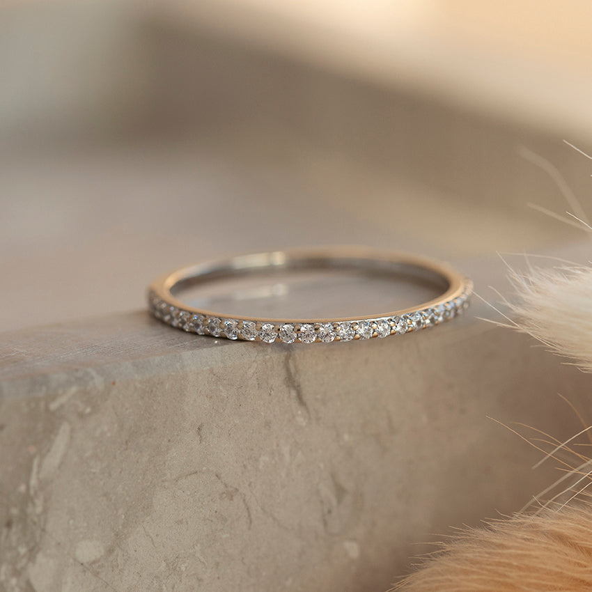 Witgouden rijring met zirkonia 14 karaat