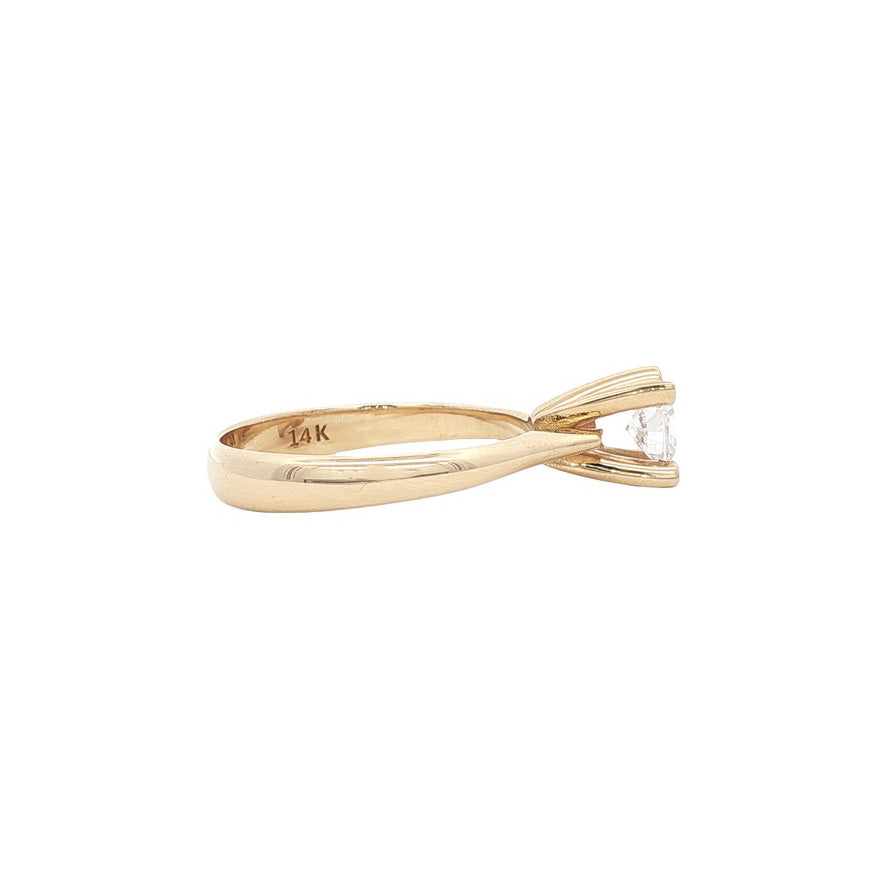 14 karat gold solitaire ring with zirconia