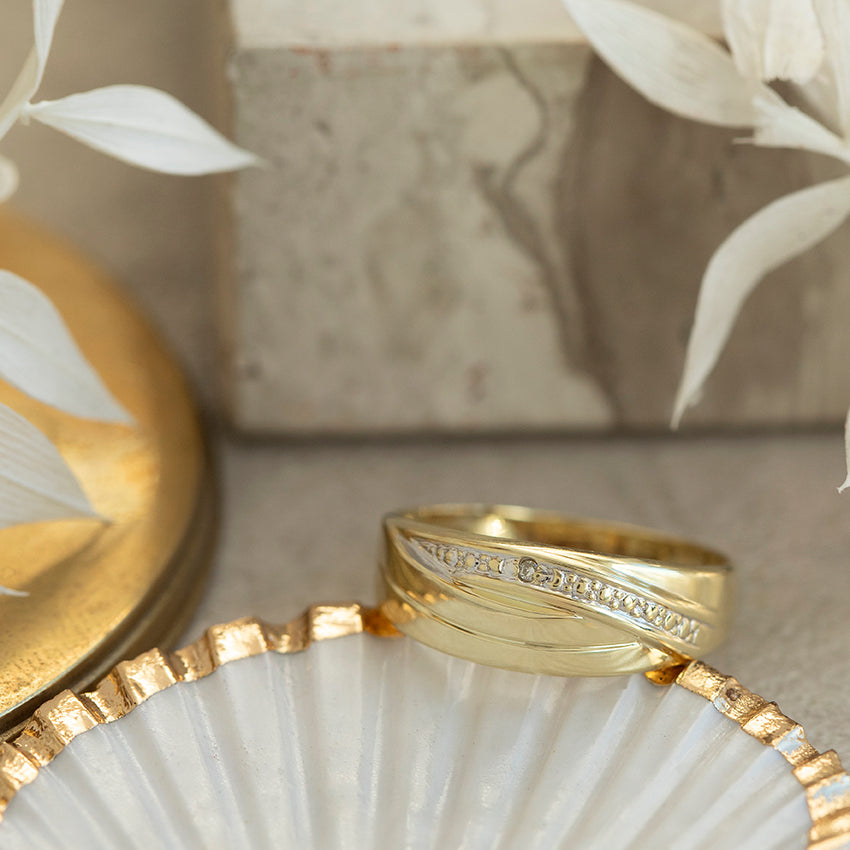 Gouden ring met diamant 14 karaat