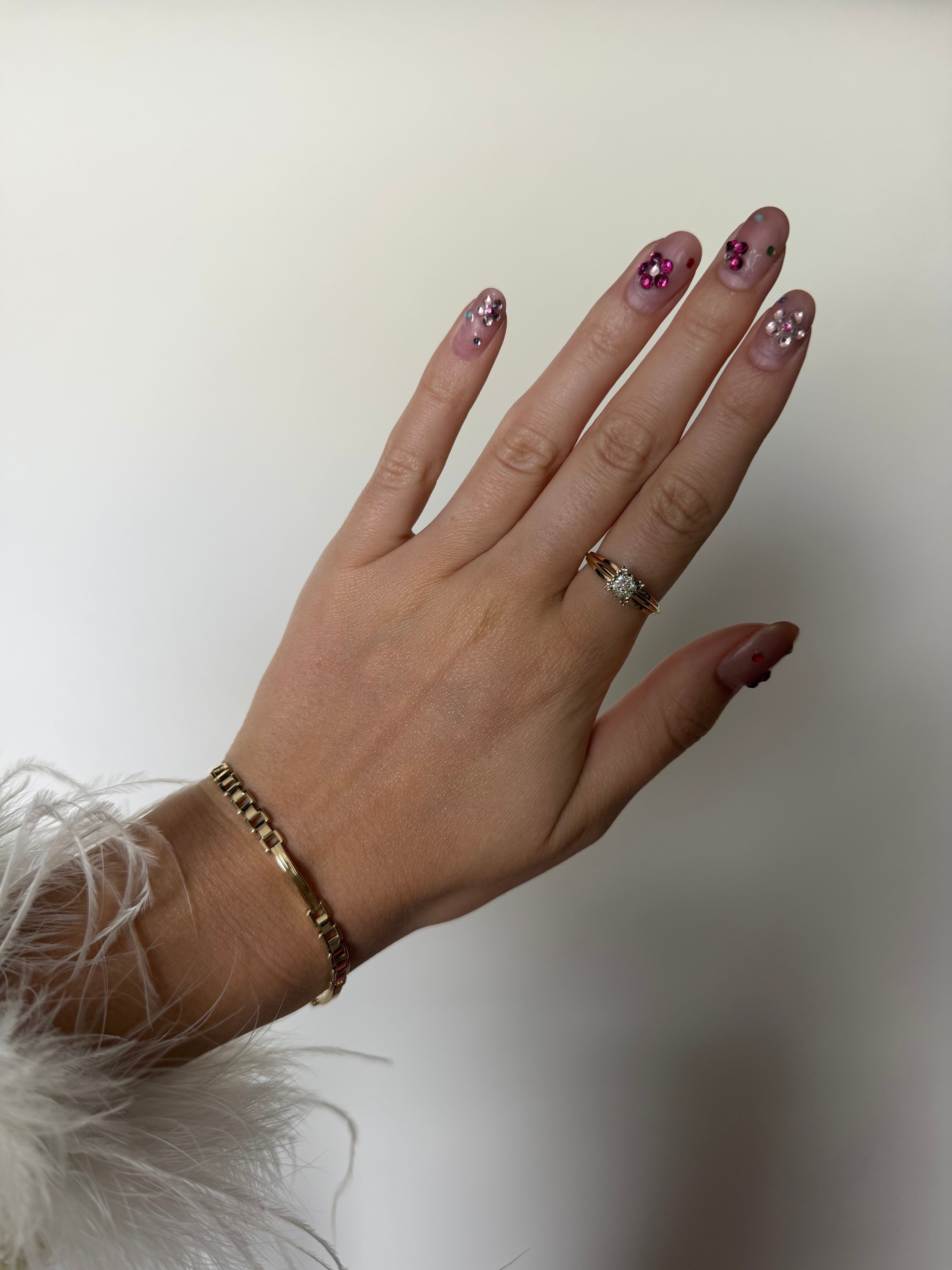14-karat gold entourage ring with diamond