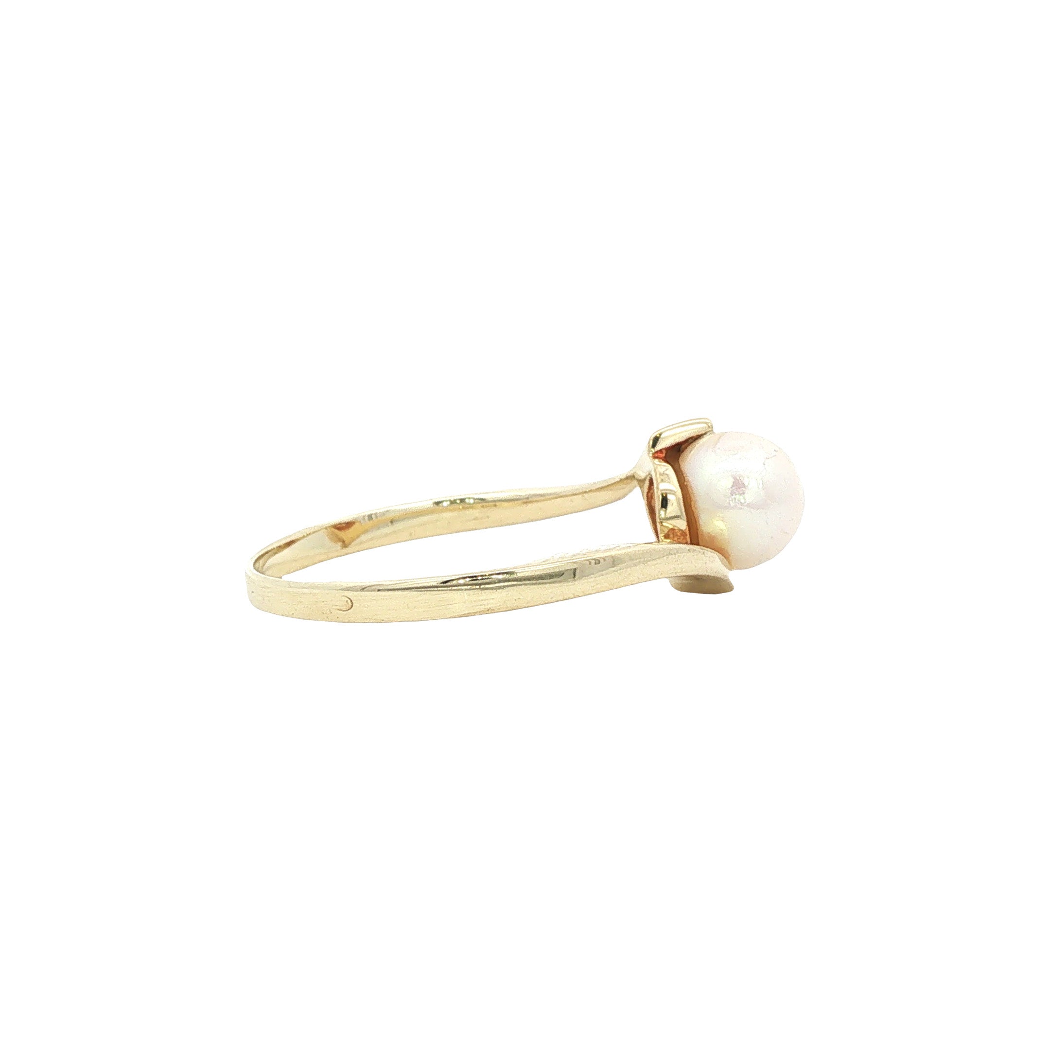 Gouden ring met parel 14 karaat