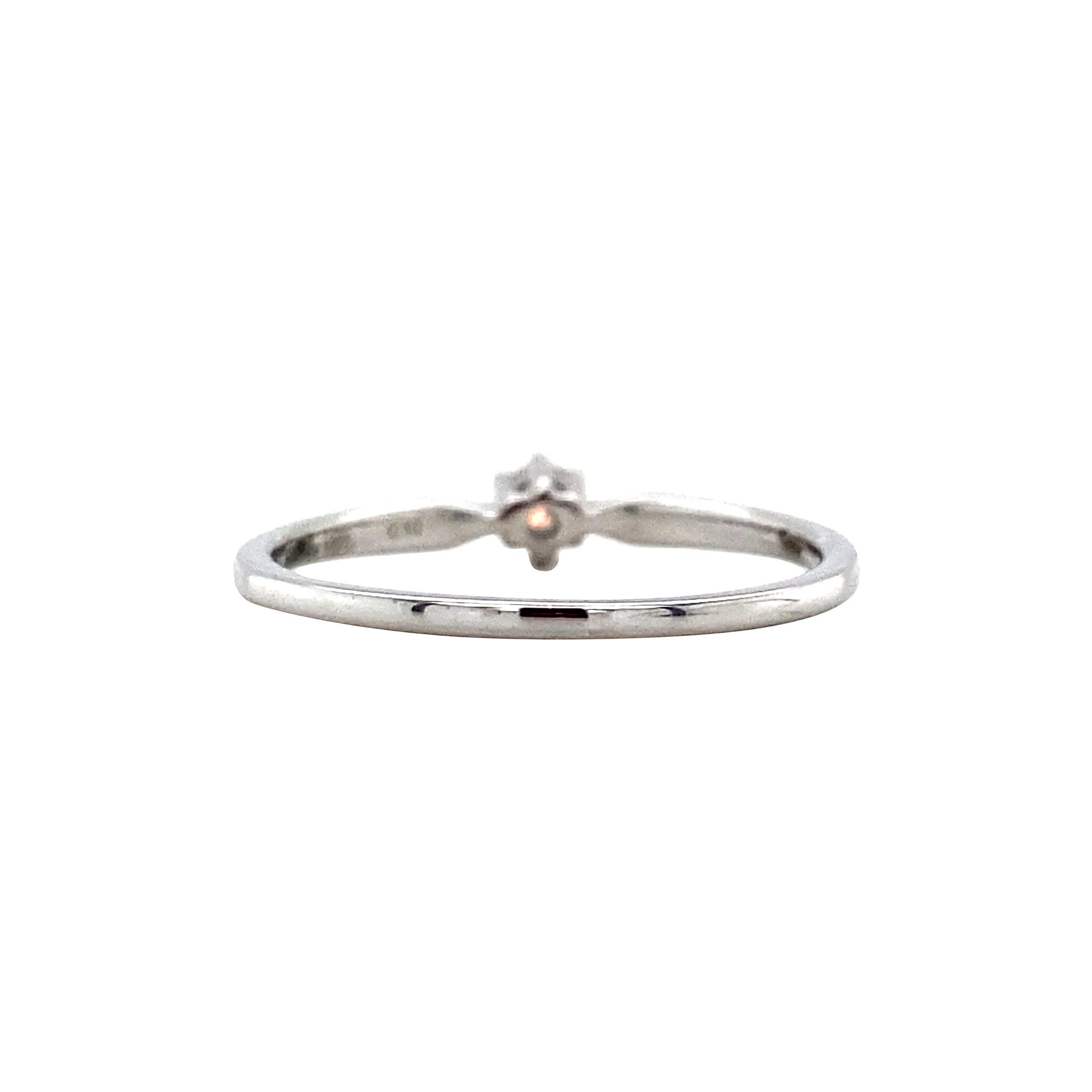 14 kt white gold solitaire ring with diamond from Diamonde