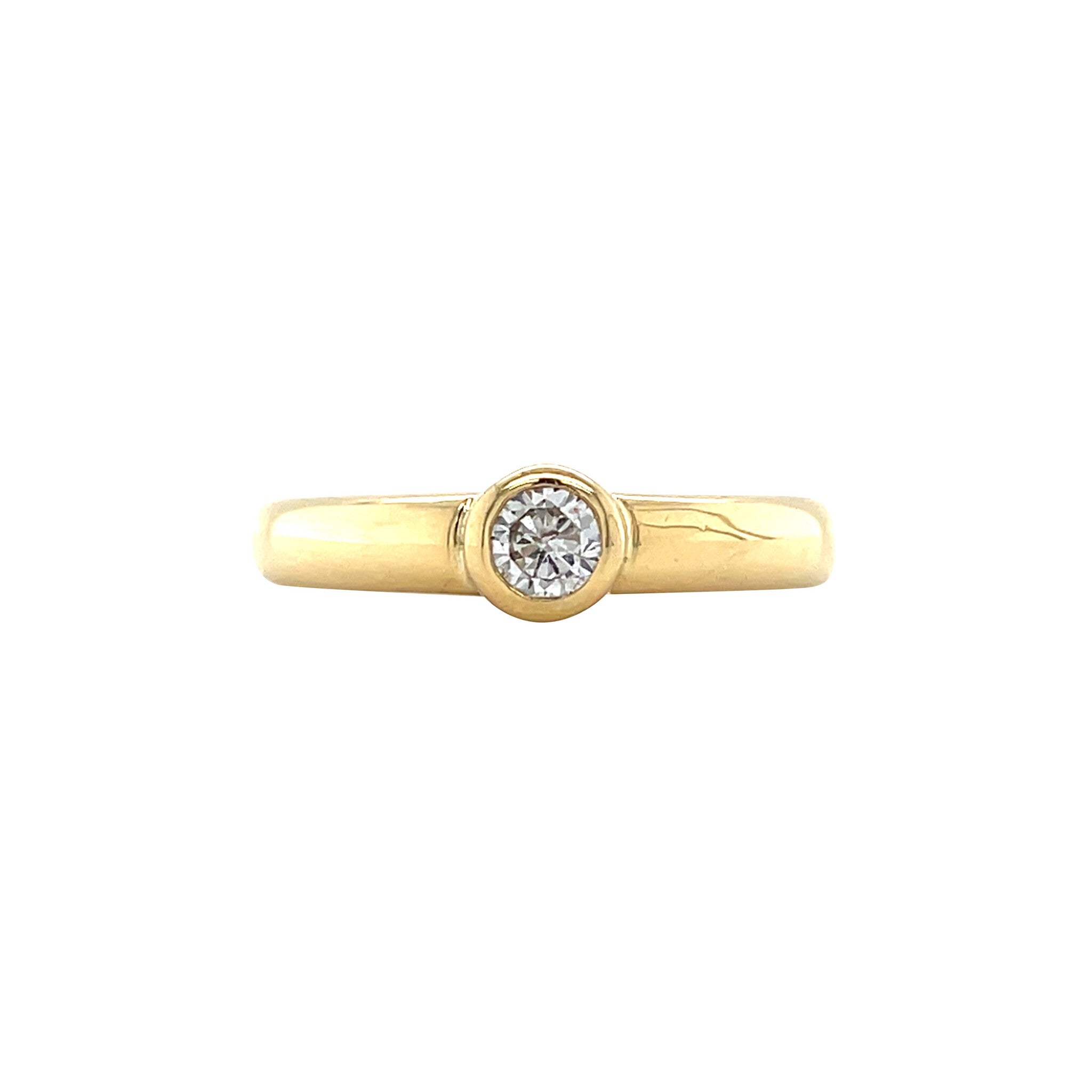 Gold solitaire ring with diamond 18 karat