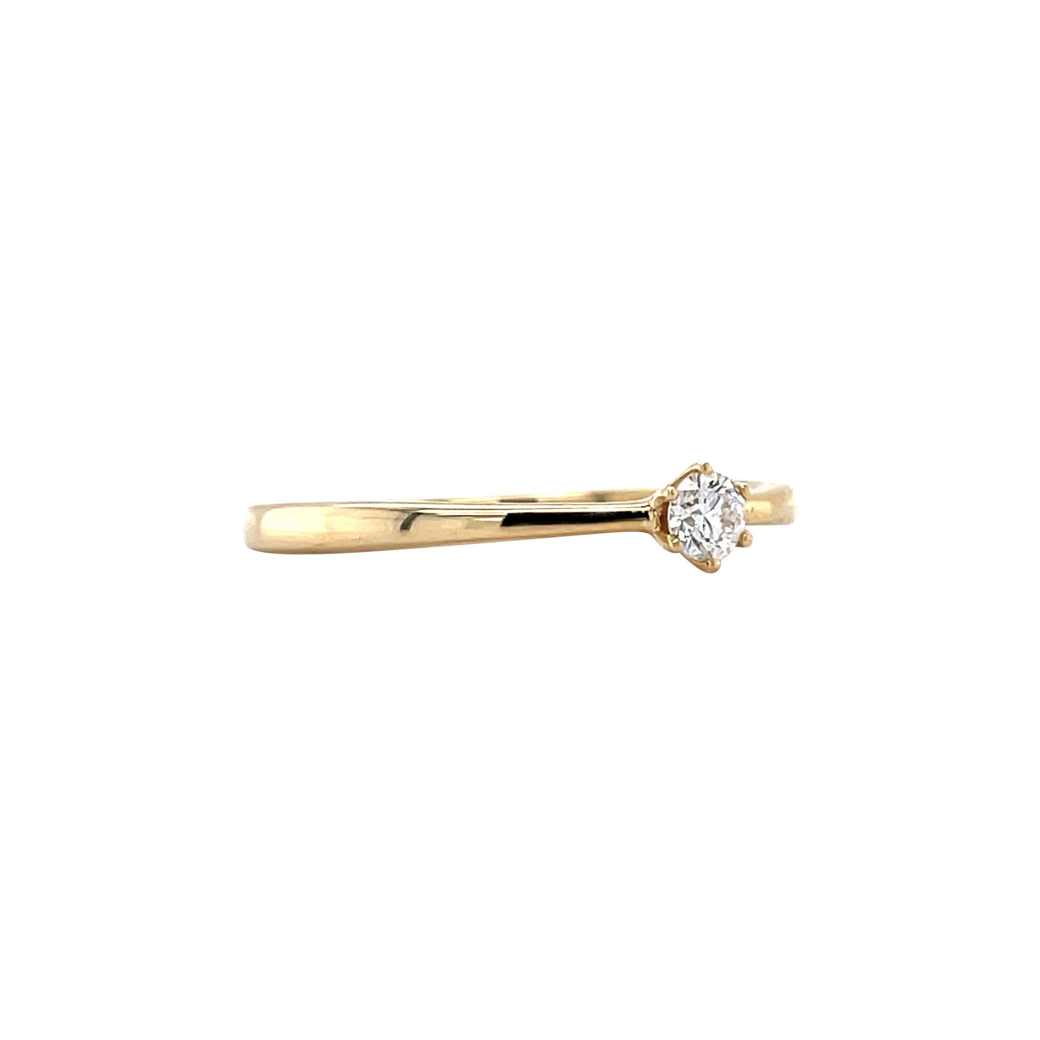 Yellow gold solitaire ring with diamond 14 kt