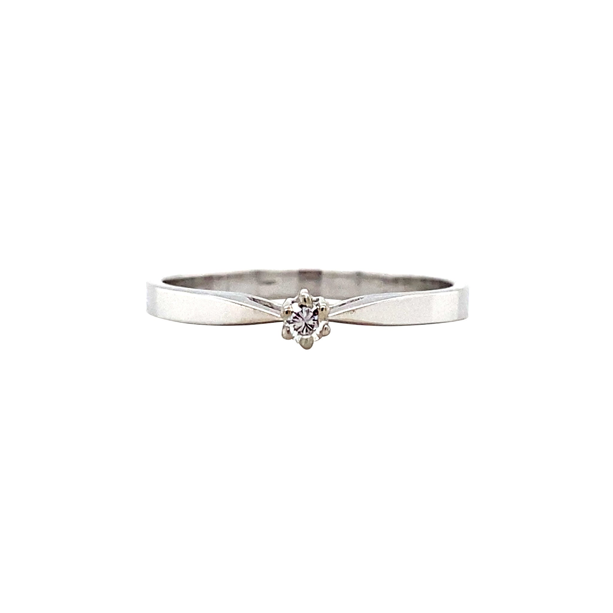 White gold solitaire ring with diamond 14 karat