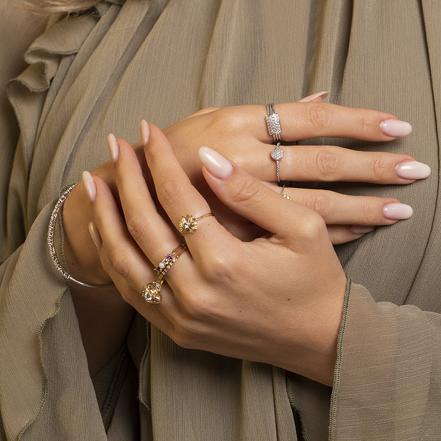 Gold ring with diamond 18 kt