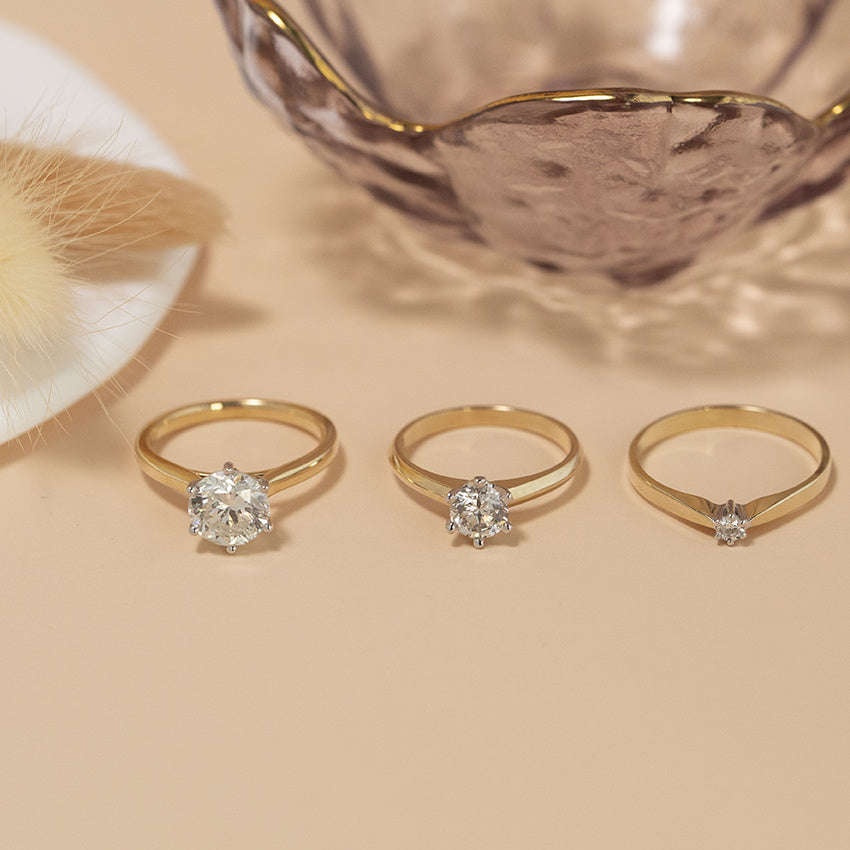 Gold solitaire ring with diamond 0.70ct. 14 karat*new