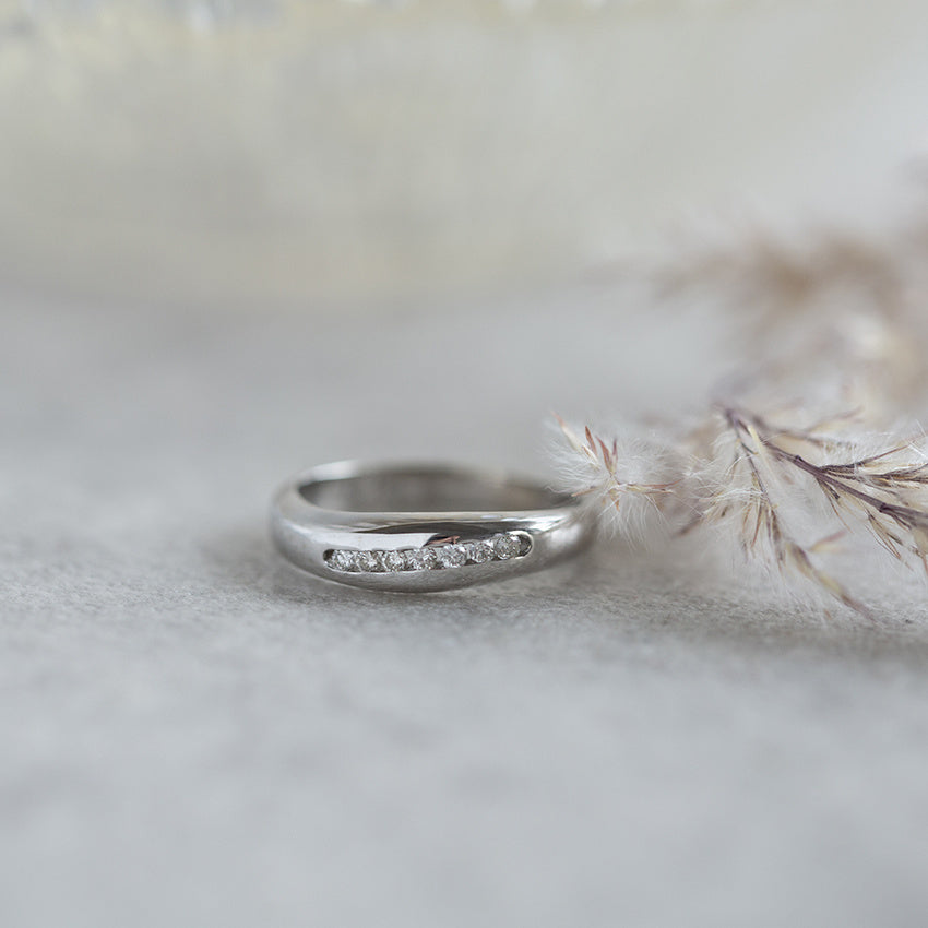 White gold ring with diamond 14 kt