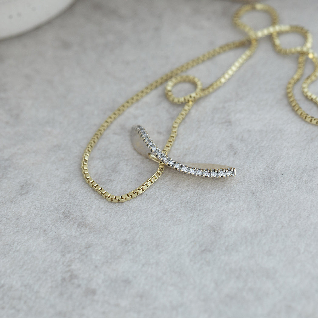 Gold pendant with diamond 14 karat