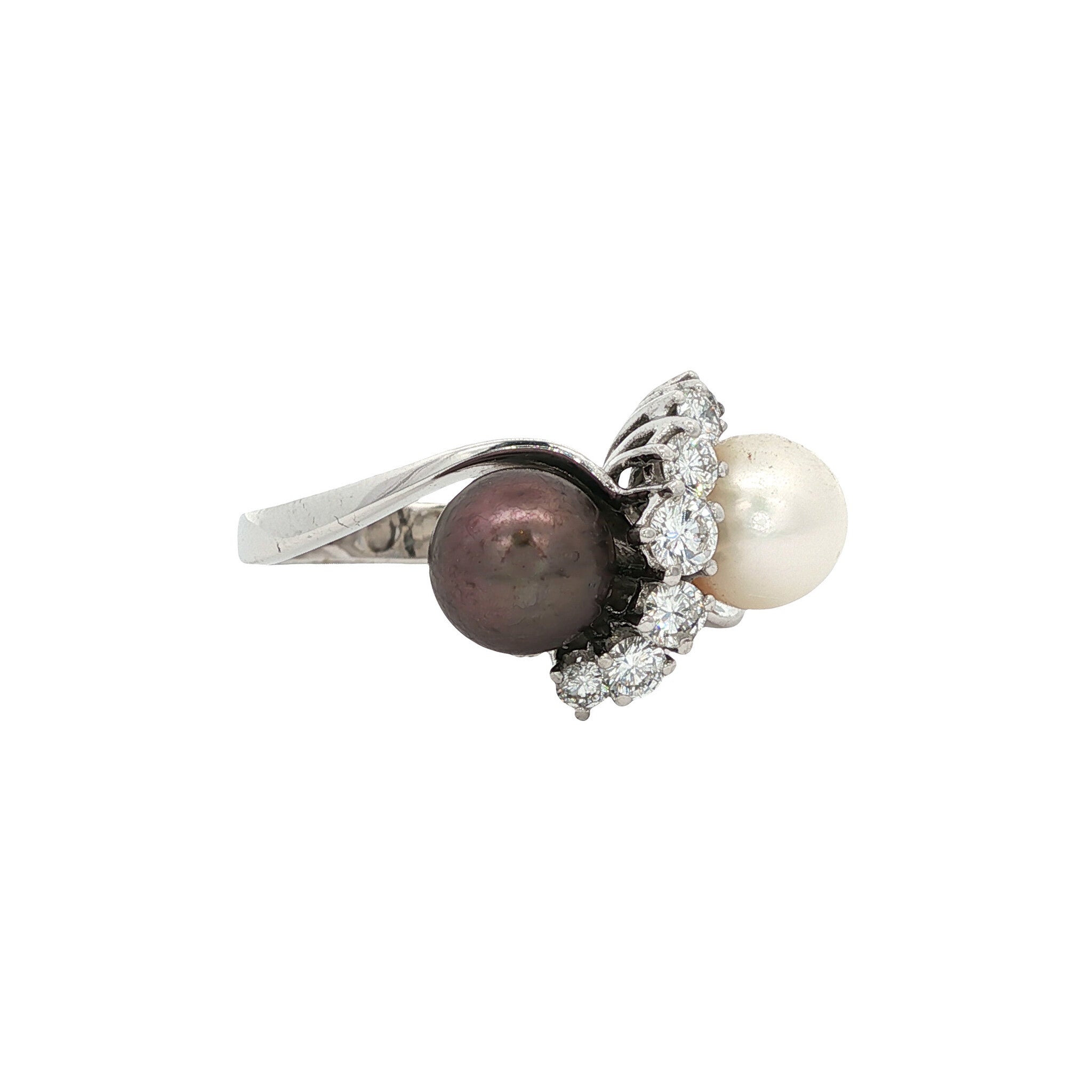 Witgouden ring met diamant en parels 14 karaat