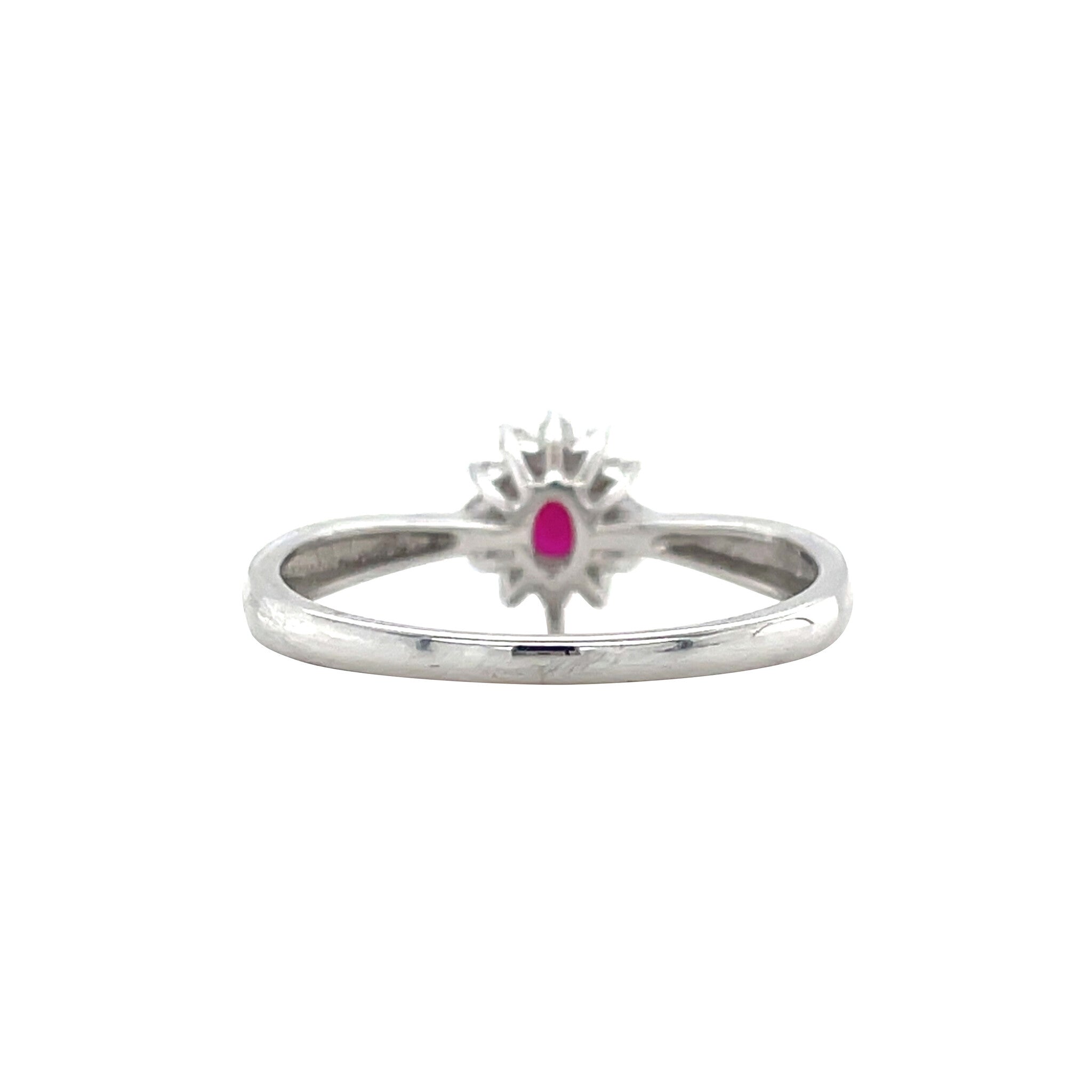 White gold entourage ring with ruby and diamond 14 kt