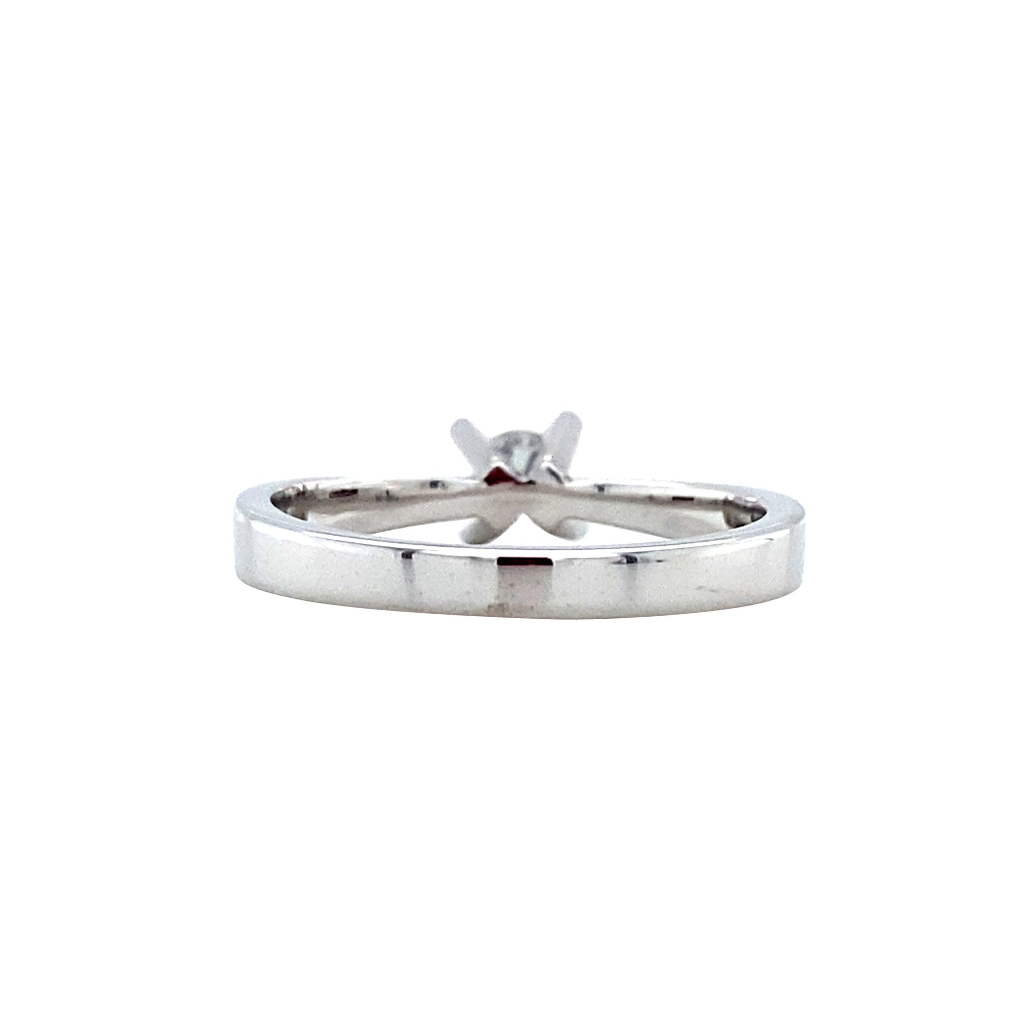 Witgouden solitair ring met diamant 18 karaat
