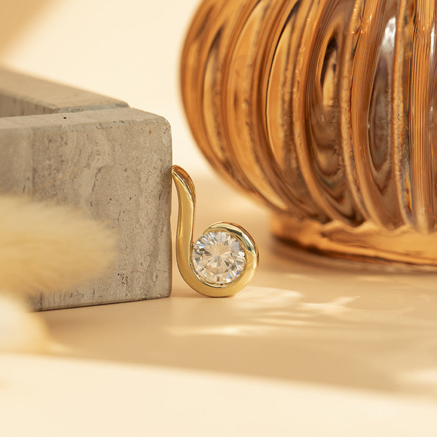 Gold pendant with zirconia 14 kt