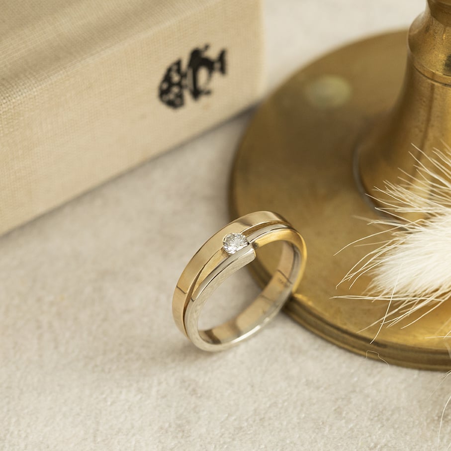 Gold ring with diamond 14 karat