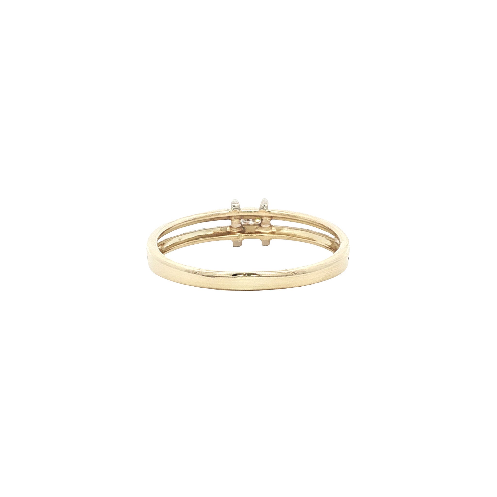 14-karat gold solitaire diamond ring