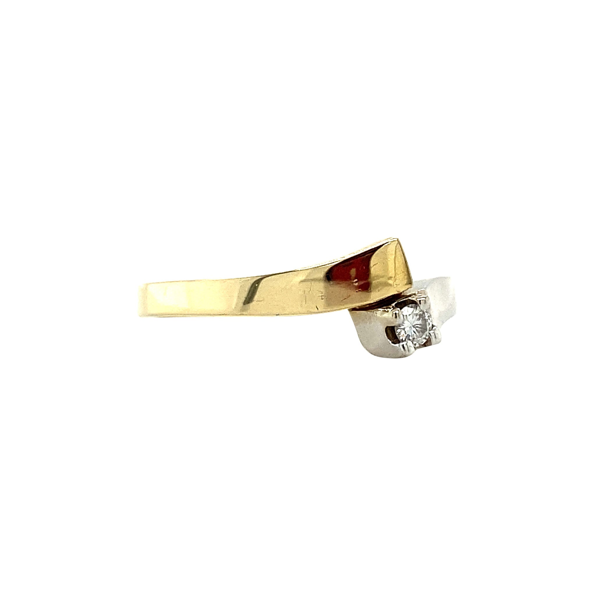 Gold ring with diamond 14 kt