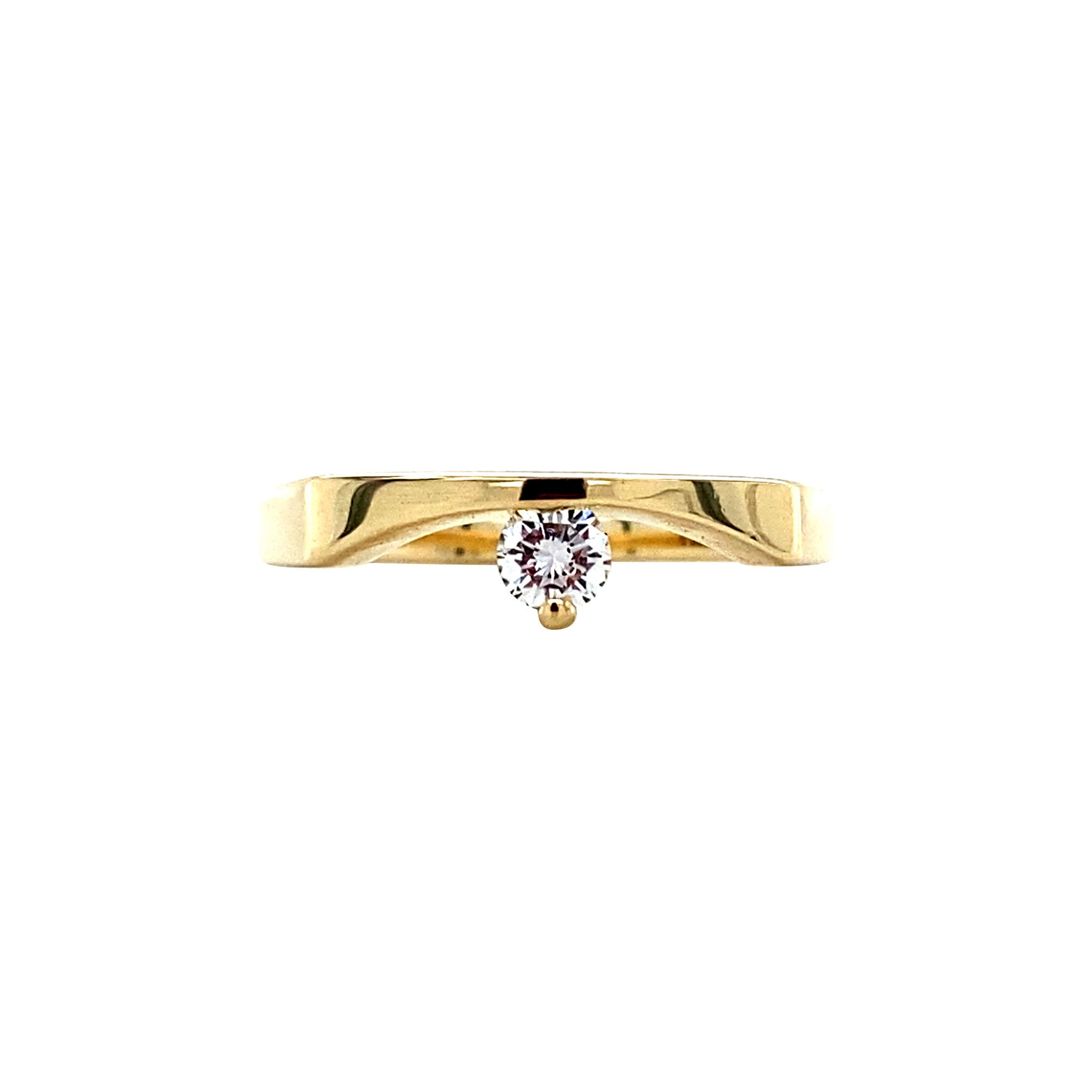 Gold ring with diamond from Diamonde 14 karat