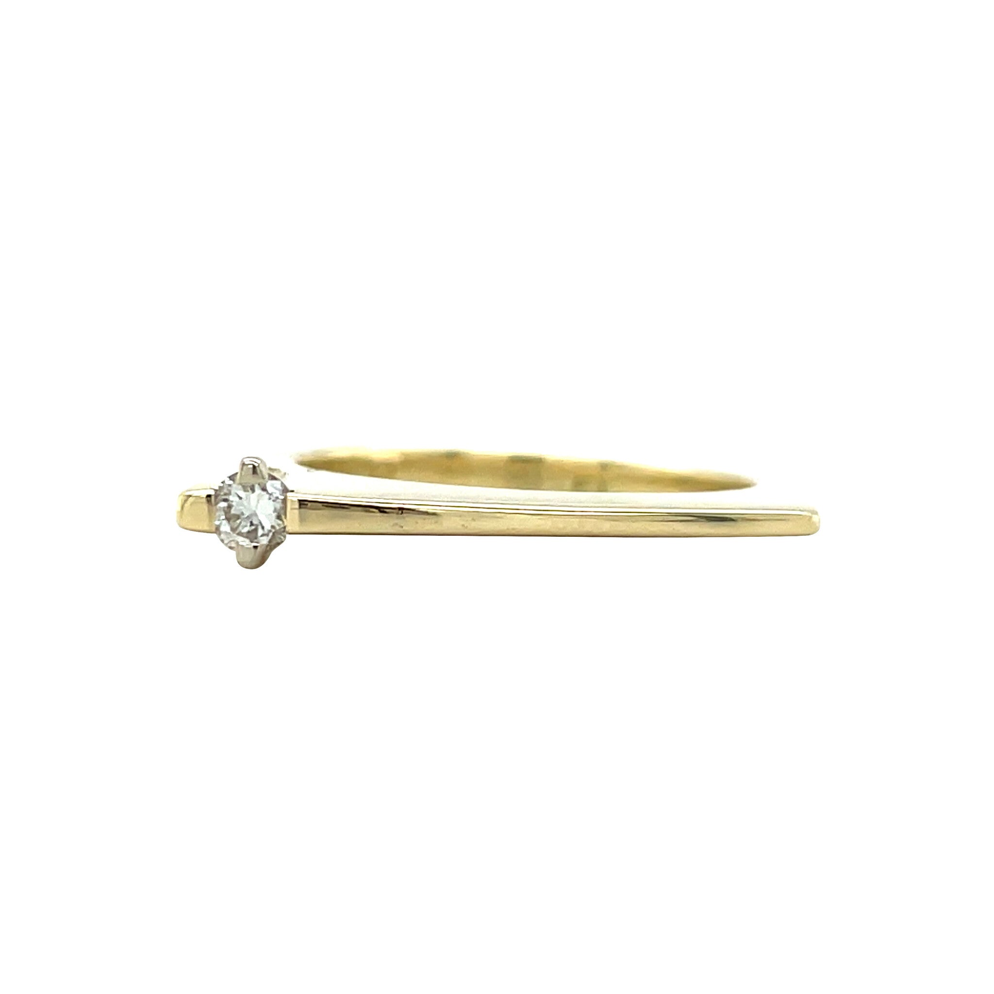 Gold ring with diamond 14 karat