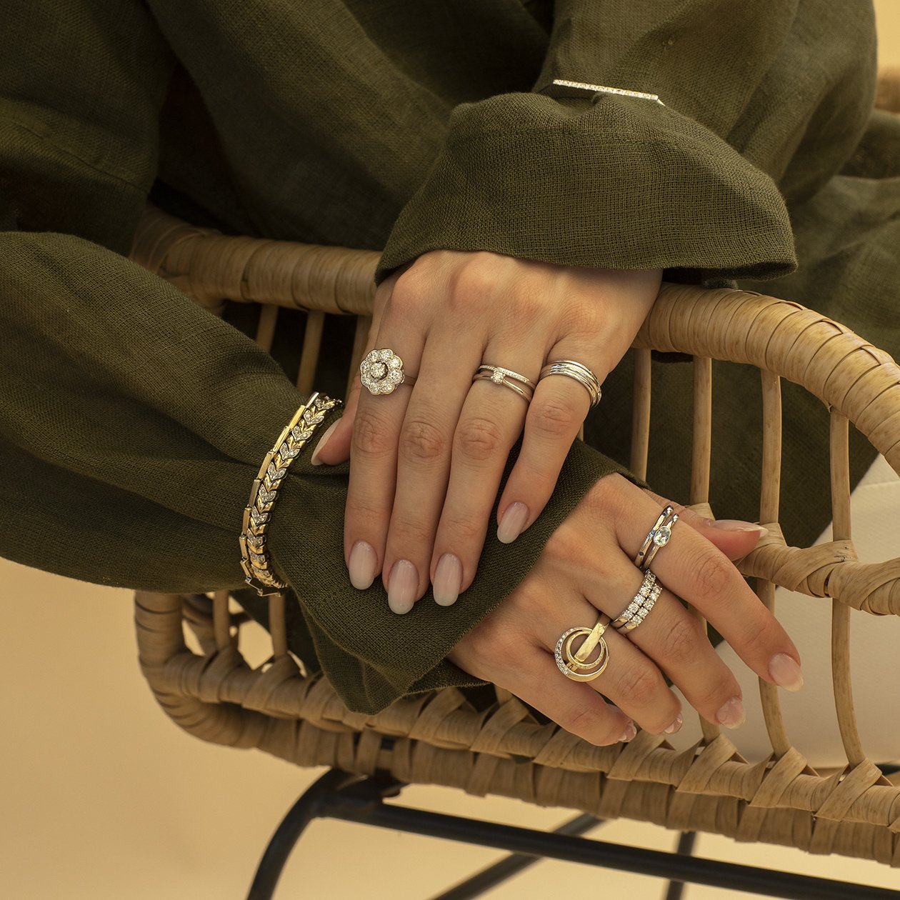 White gold solitaire ring with diamond by Diamonde 14 kt