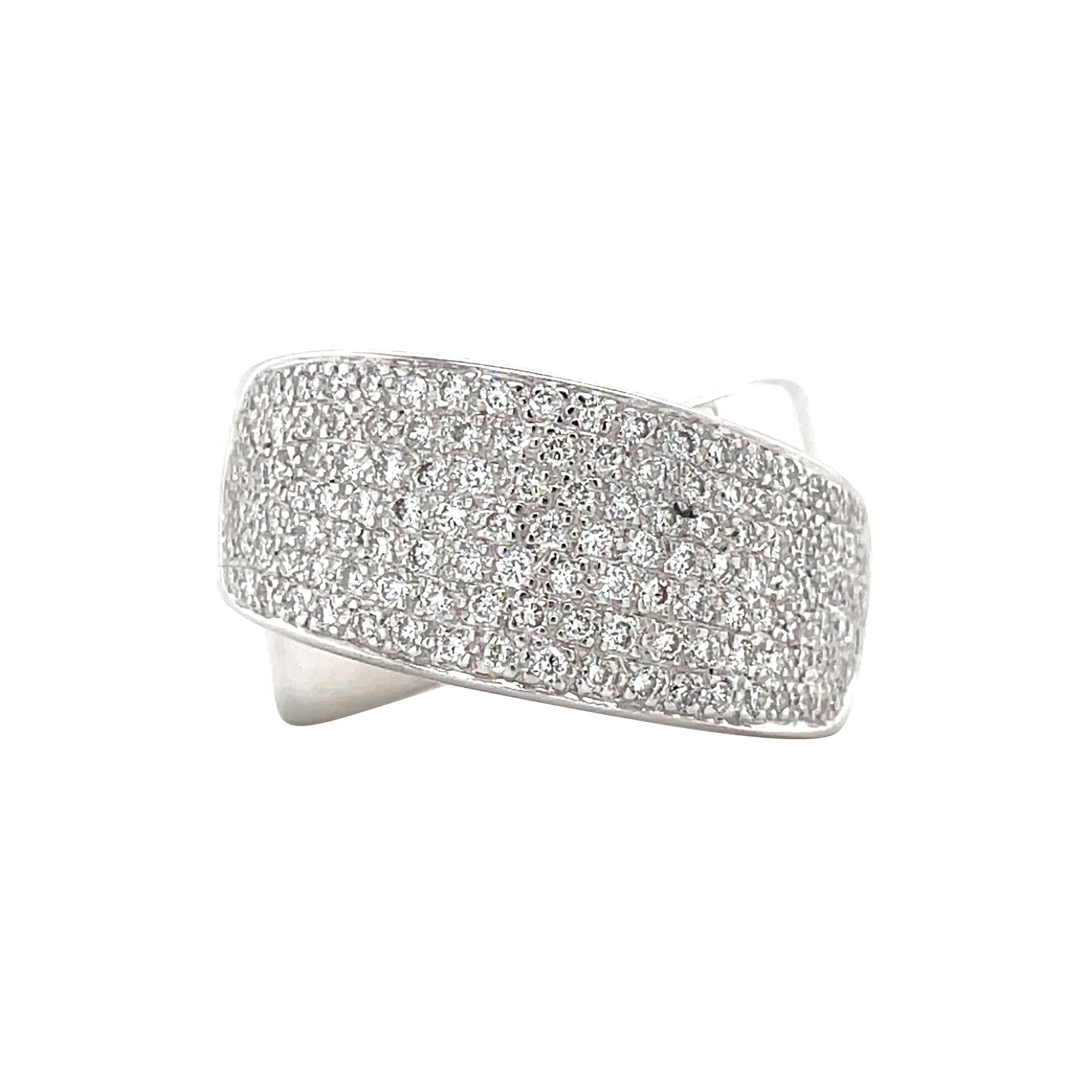 White gold ring with diamond 18 karat
