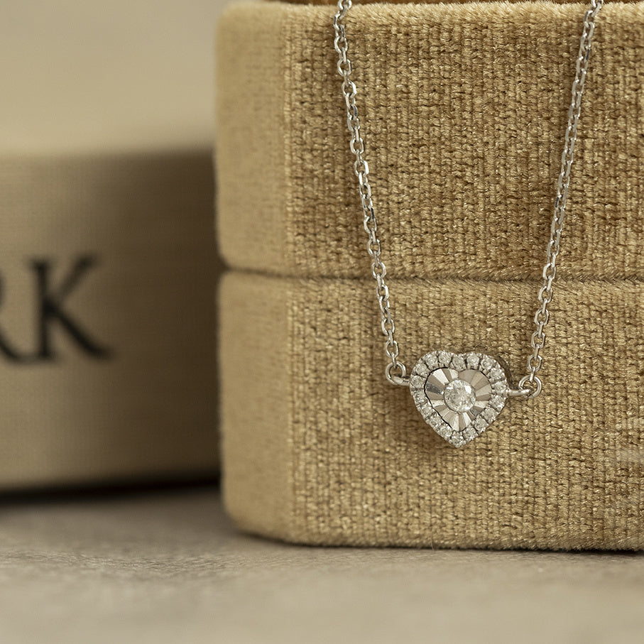 Bracelet with diamond heart 9 karat