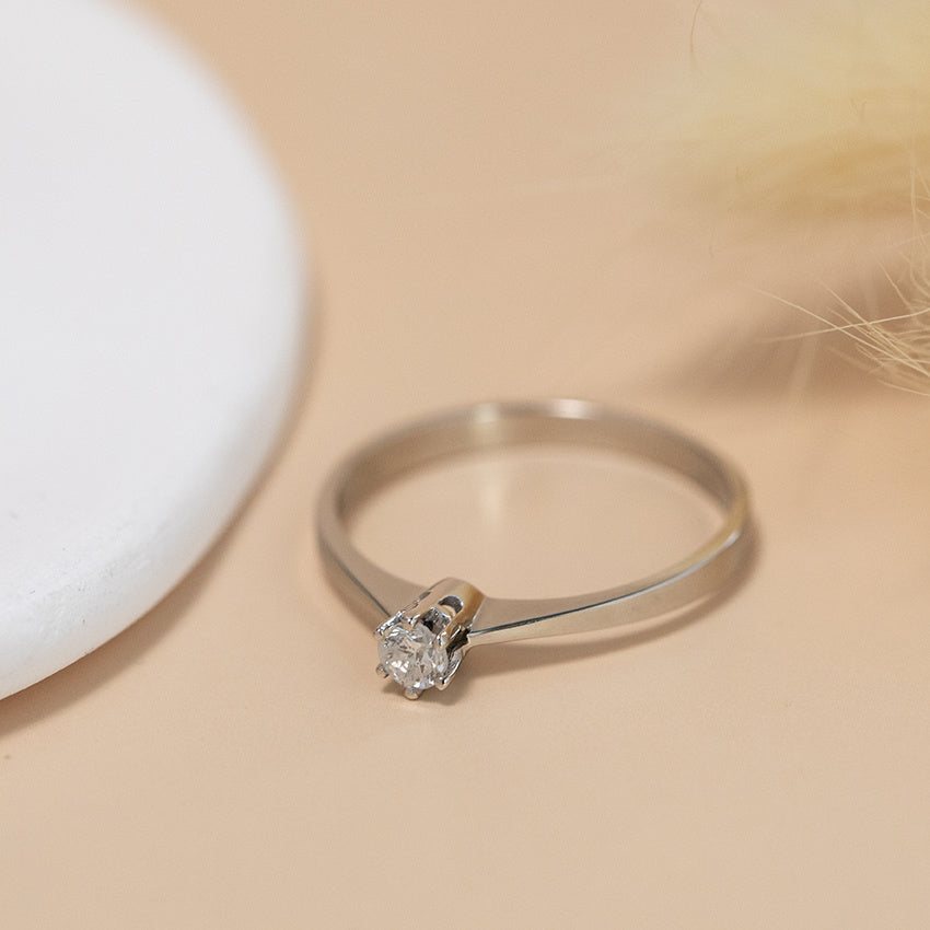 White gold solitaire ring with diamond 14 karat