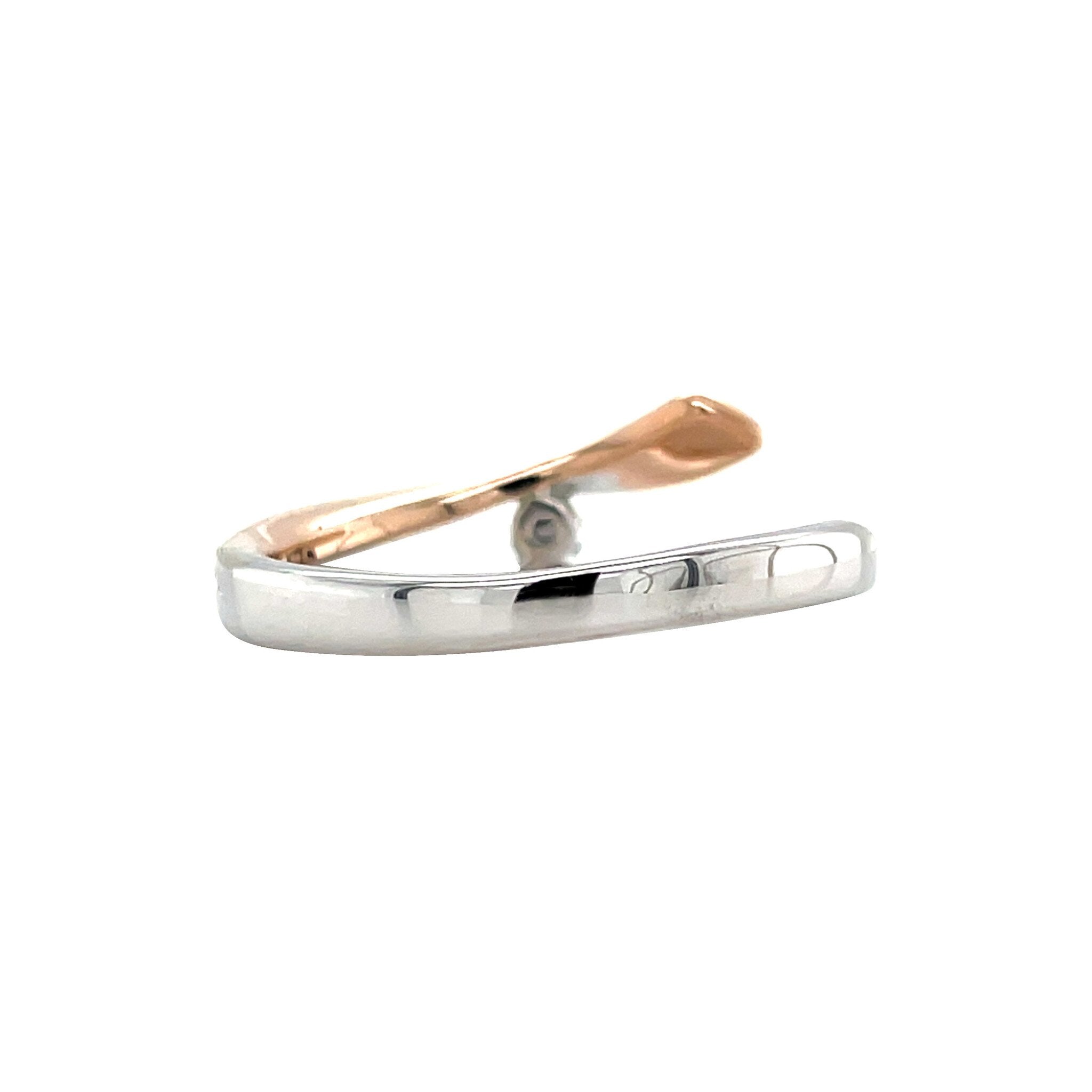 White gold signet ring with diamond 14 karat