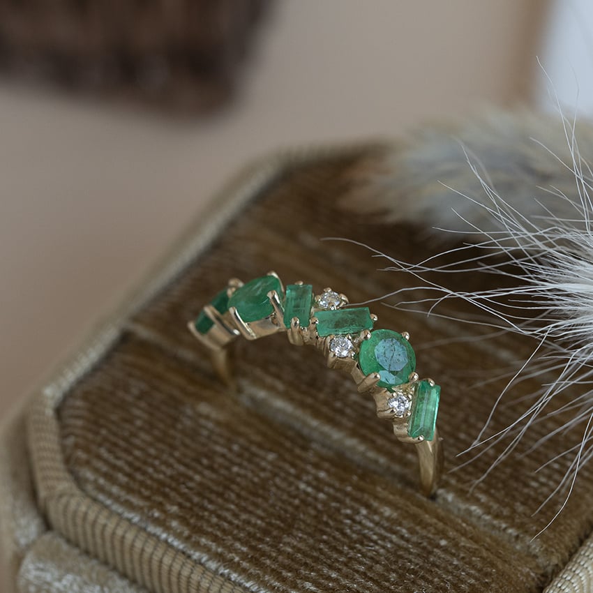 Gold ring with emerald and diamond 14 kt* new