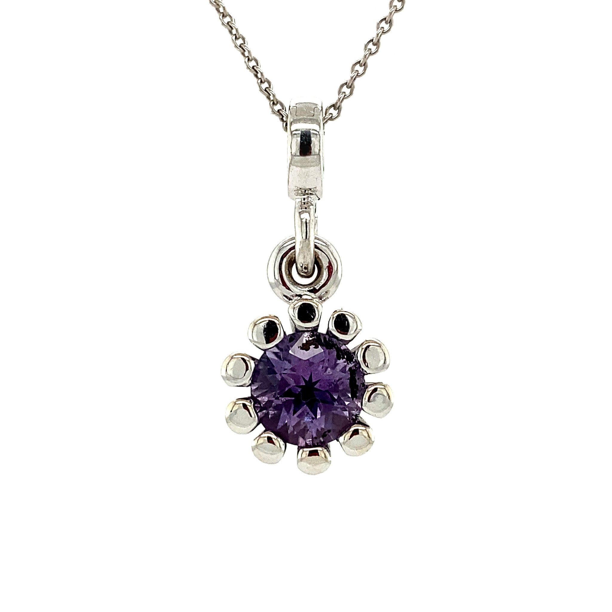 White gold clip pendant with amethyst from Bon Jewelry 14 kt
