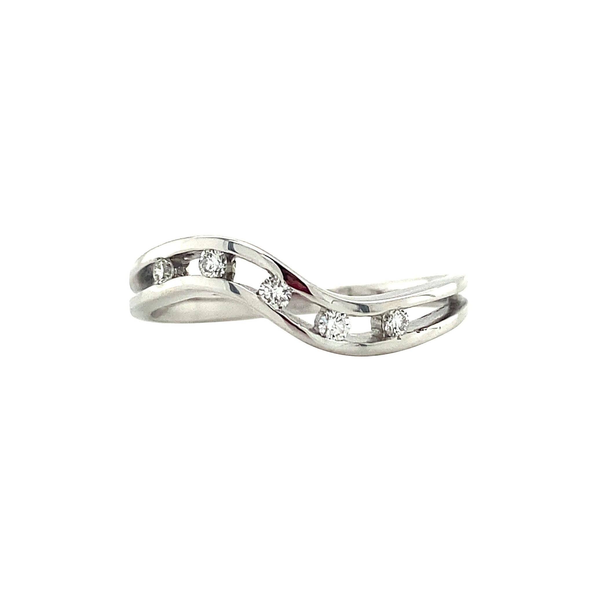 White gold ring with diamond 14 karat