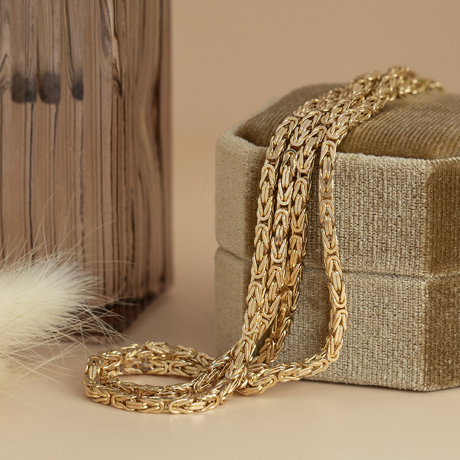 Gold king's necklace 61.5 cm 14 karat