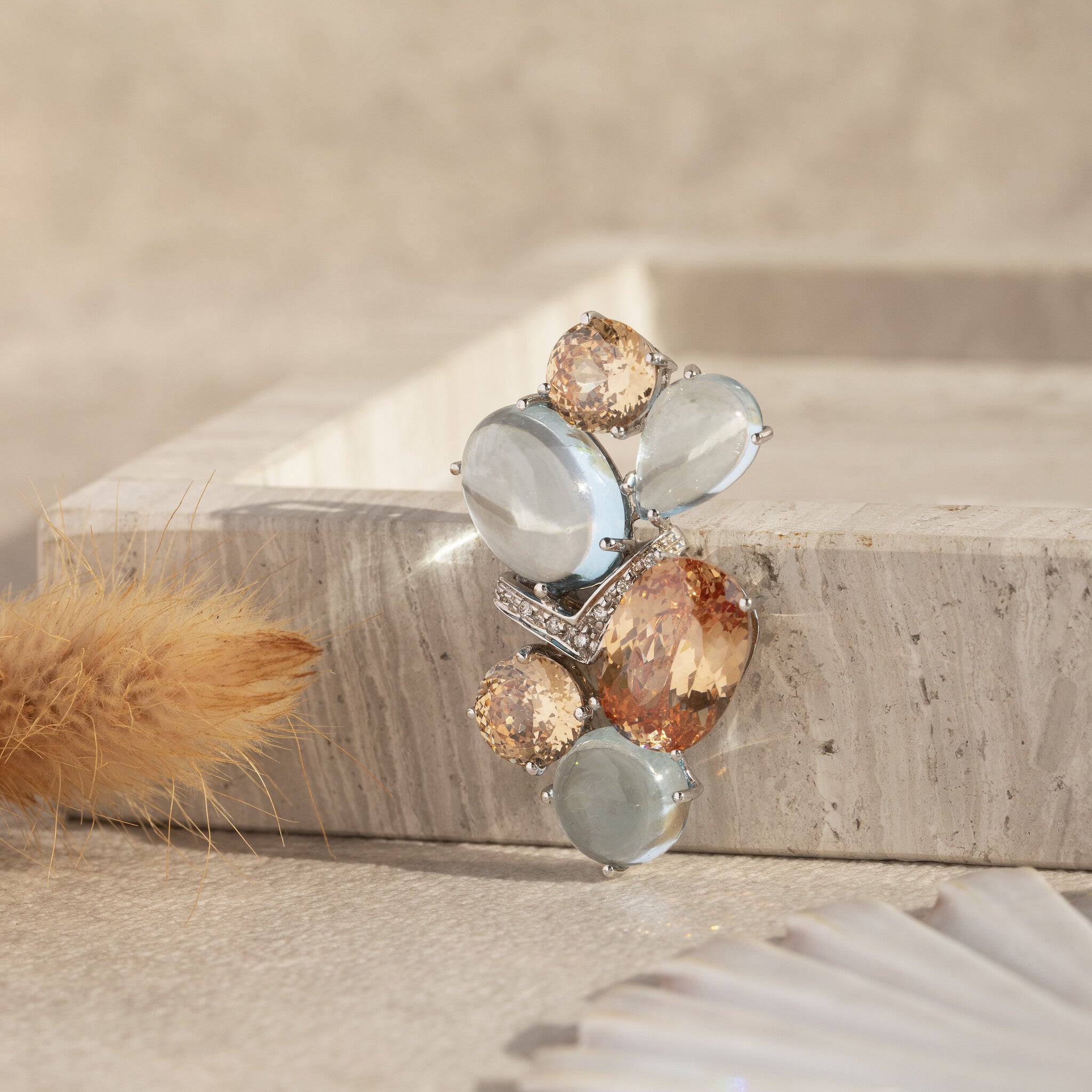 White gold pendant with diamond and colored glass 18 kt