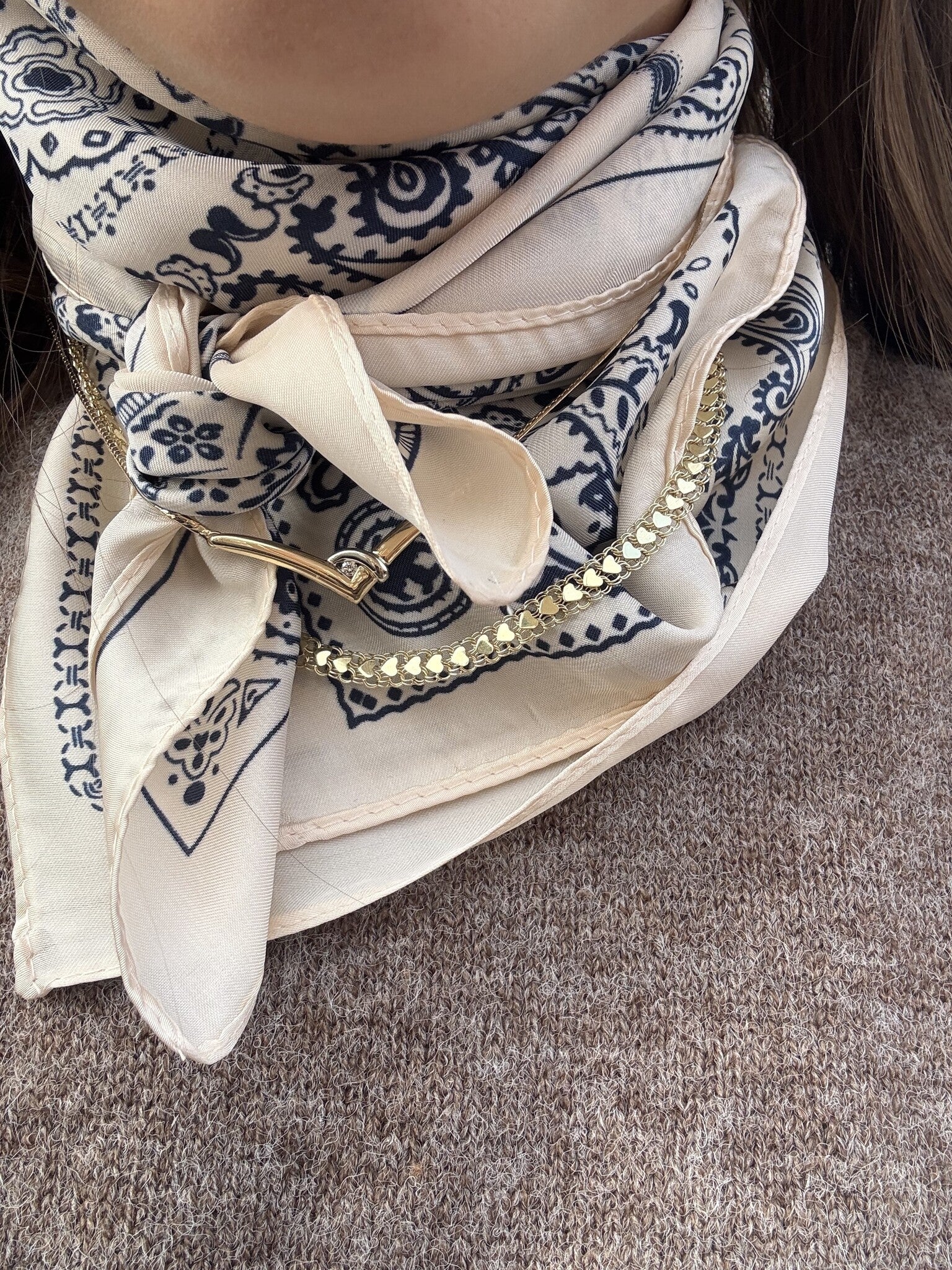 Gold choker with diamond 43 cm 14 karat