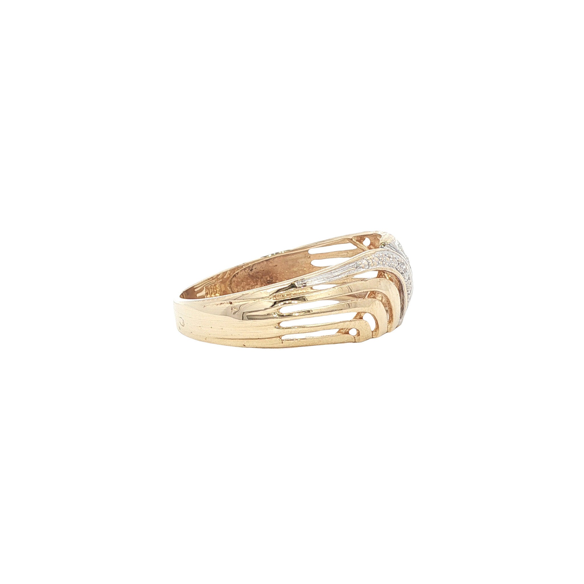 14-karat gold ring with diamond