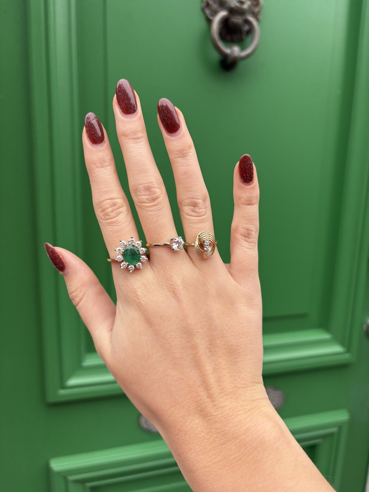 Gold entourage ring with diamond and emerald 14 karat* New