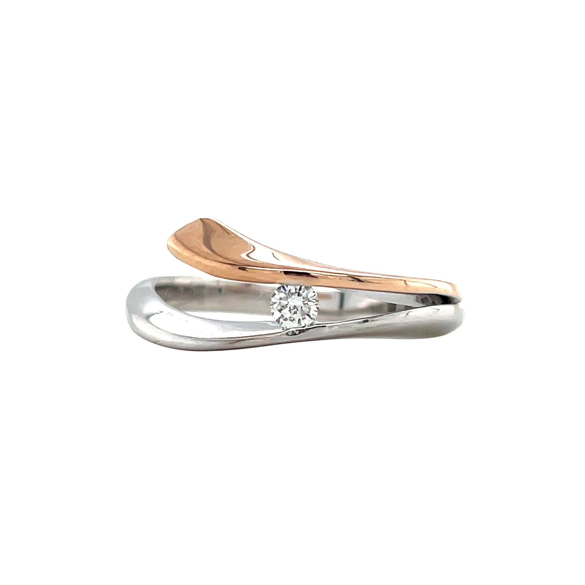 White gold signet ring with diamond 14 karat
