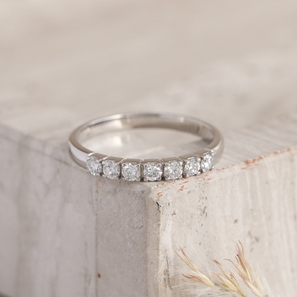 White gold memory ring with diamond 14 karat* new