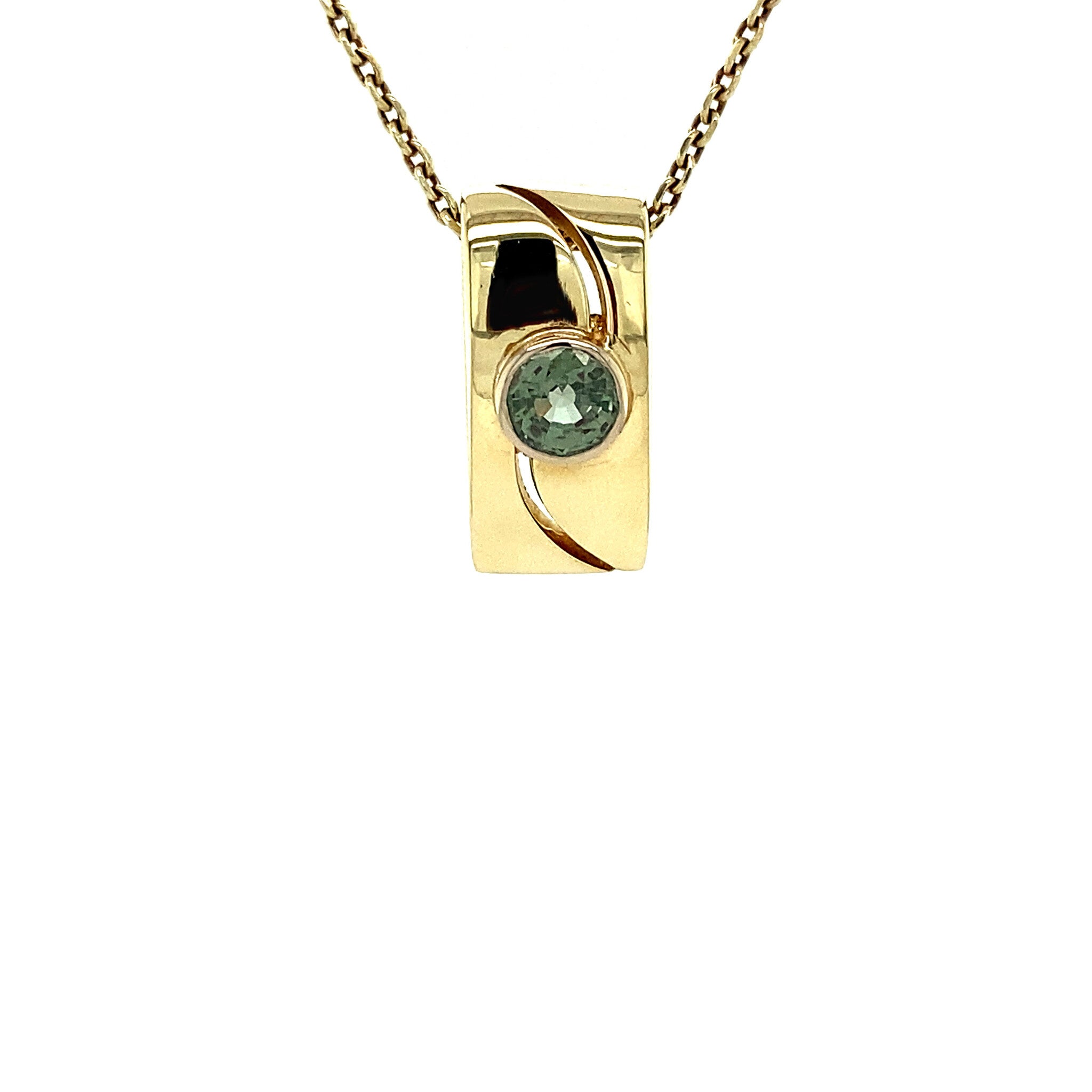 Gold pendant with aquamarine 14 kt