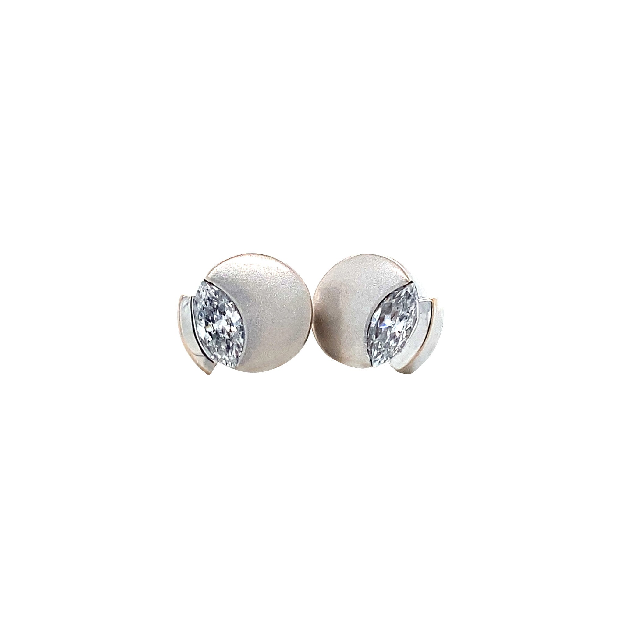 White gold stud earrings with zirconia 14 karat