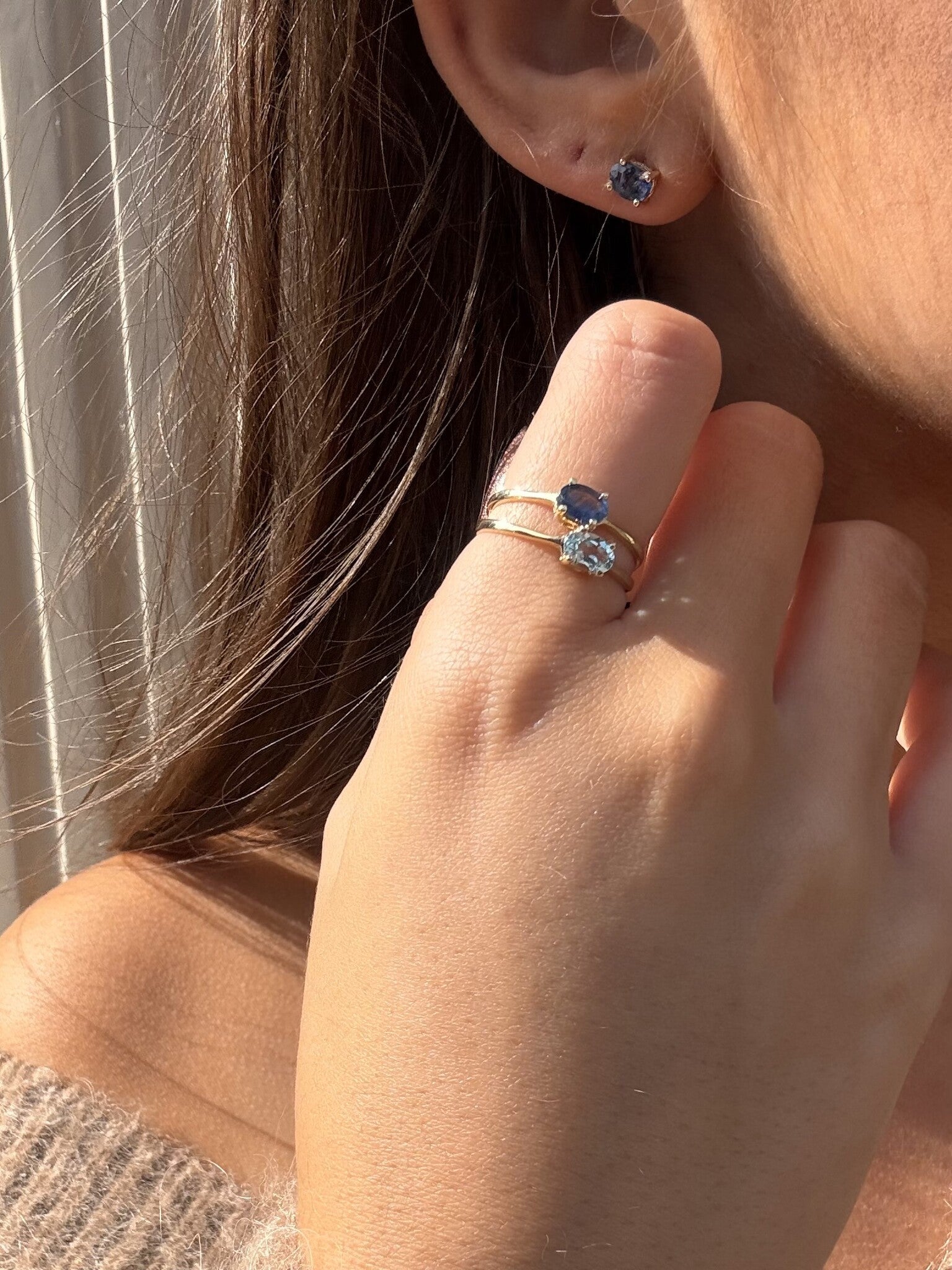 Gold solitaire stud earrings with sapphire 14 karat* new