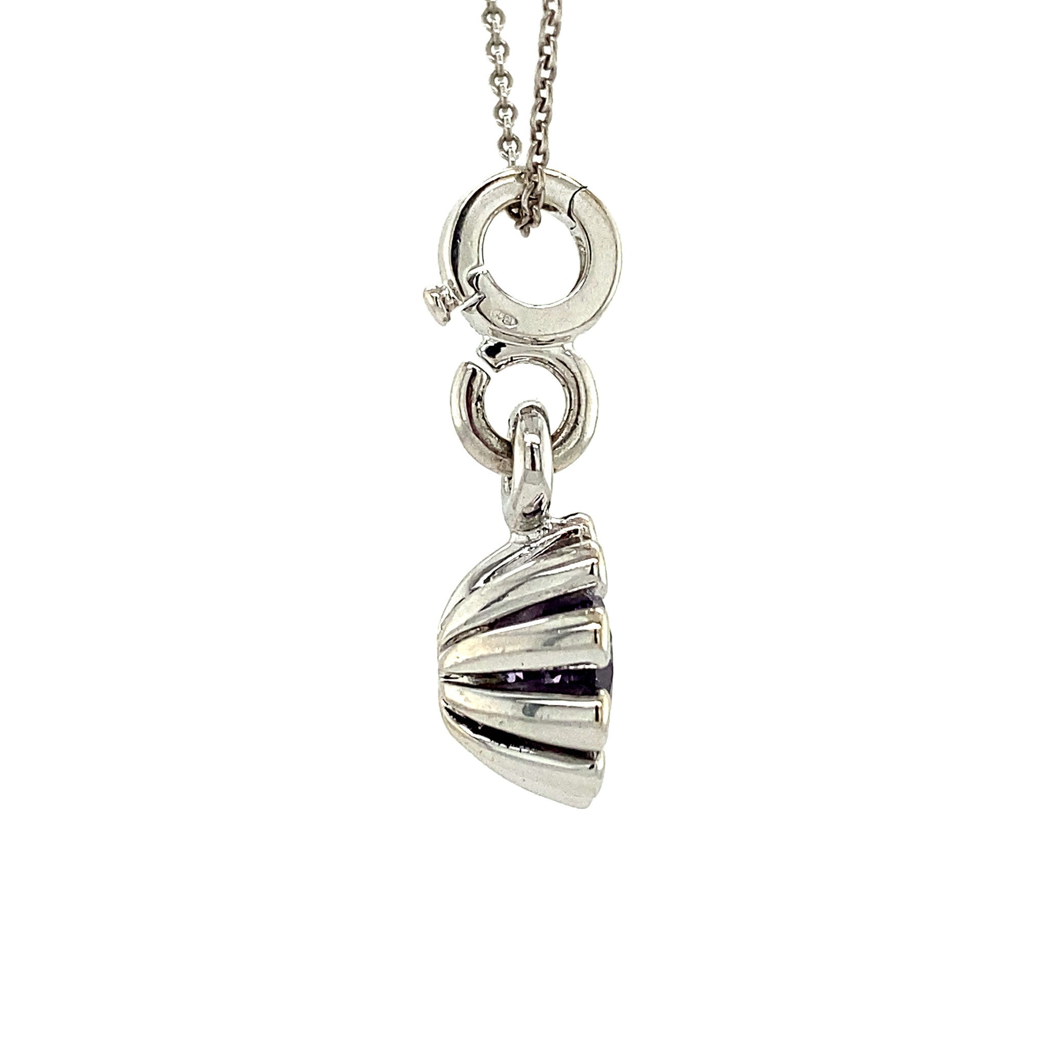 White gold clip pendant with amethyst from Bon Jewelry 14 kt