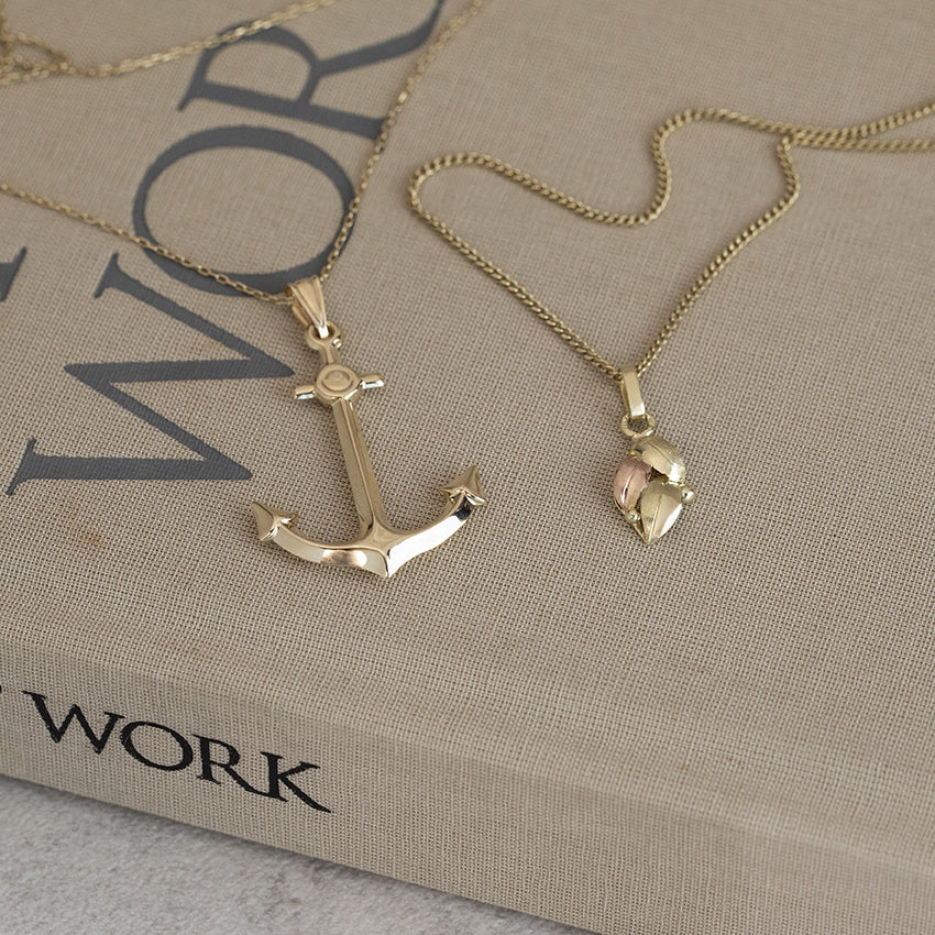 Golden fantasy pendant 14 karat