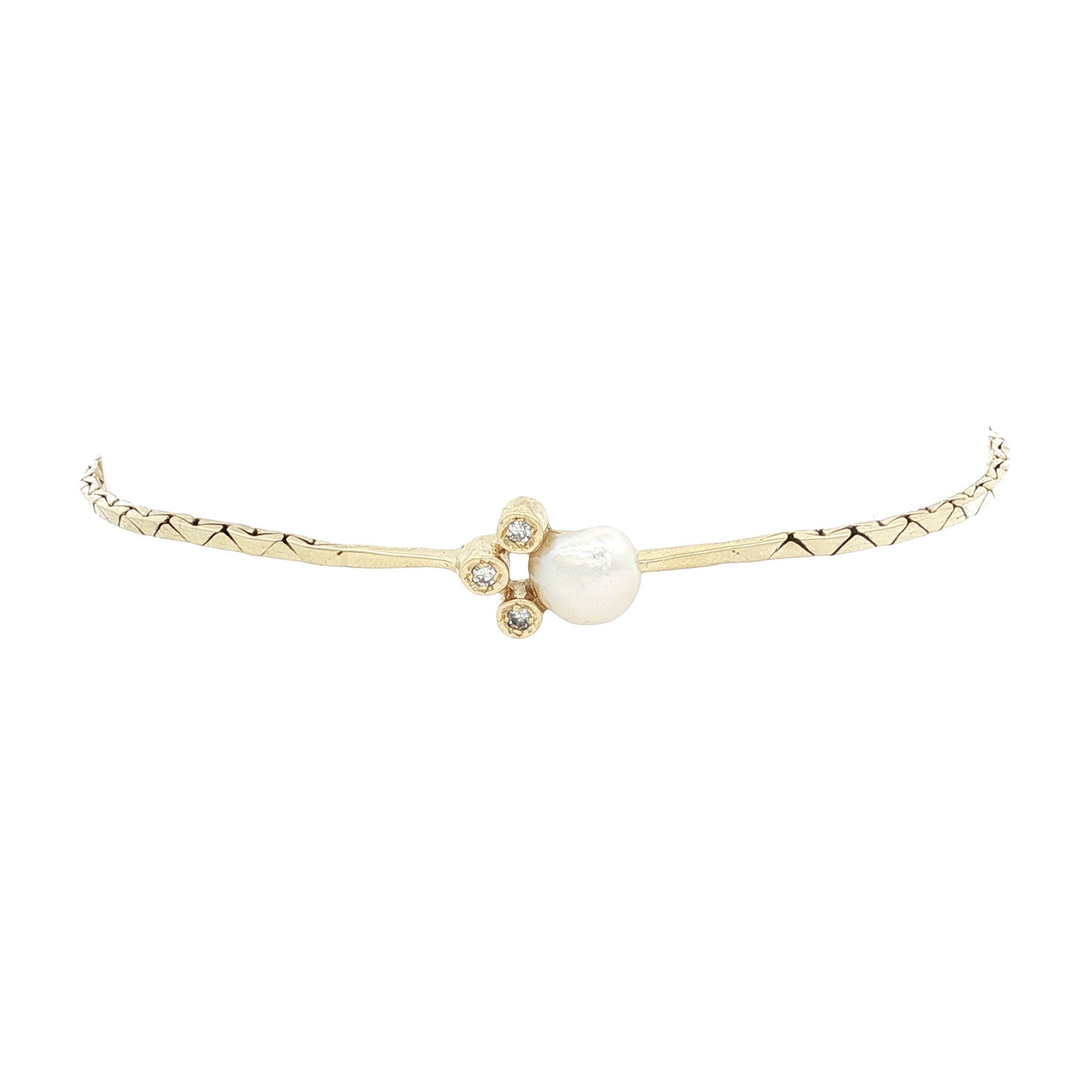 Gold bracelet with pearl and diamond 17.5 cm 14 karat
