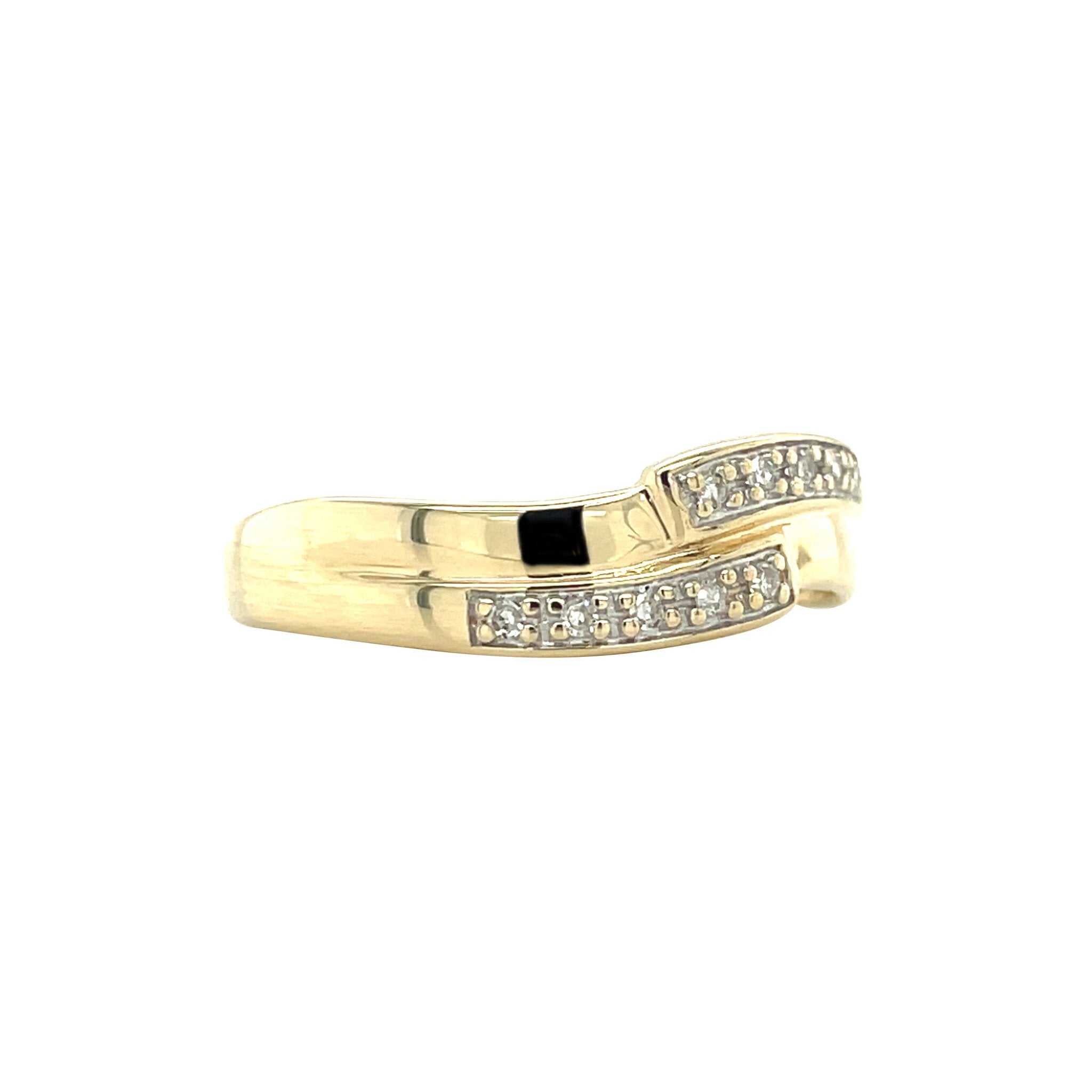 Gold ring with diamond 14 karat