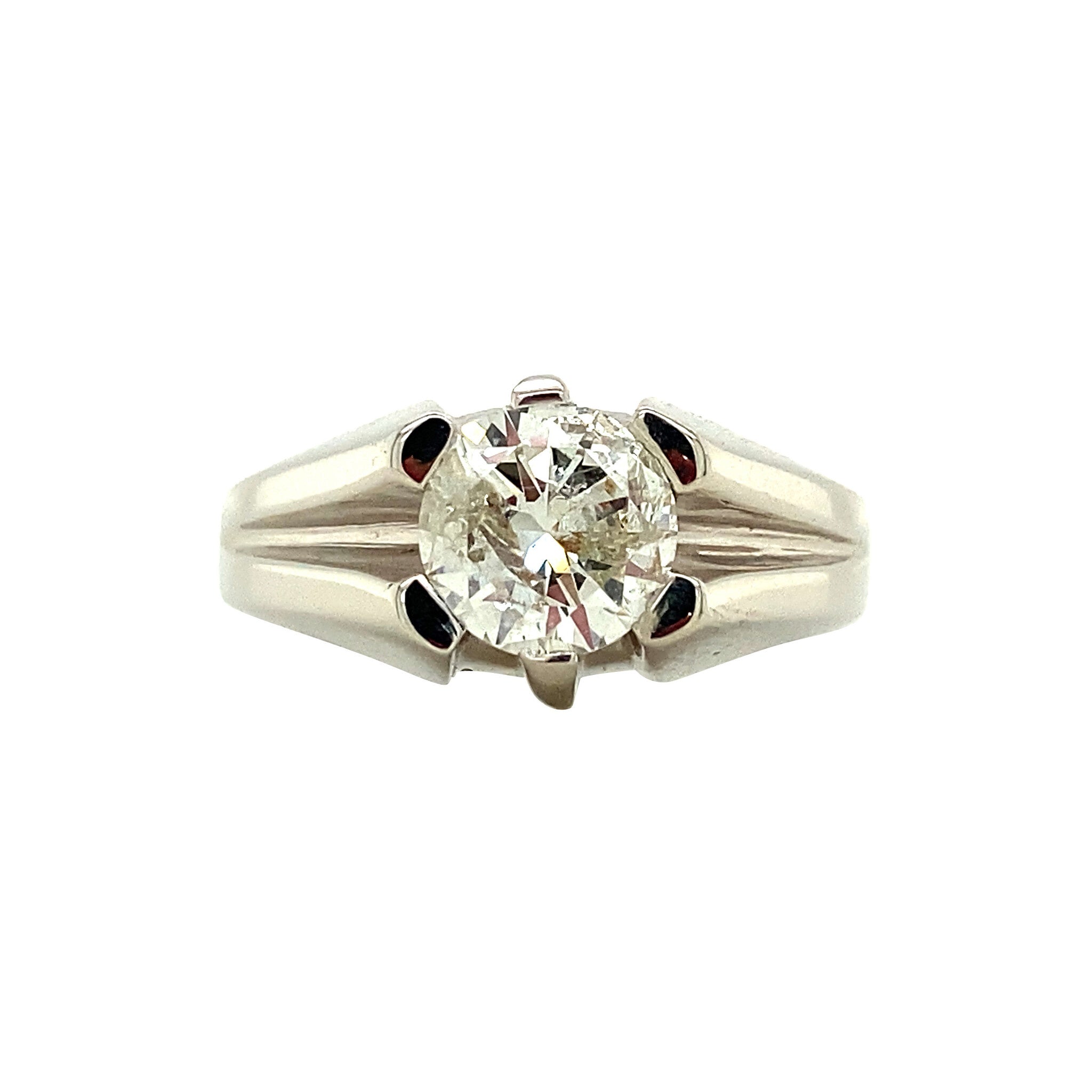 White gold ring with 14 kt diamond