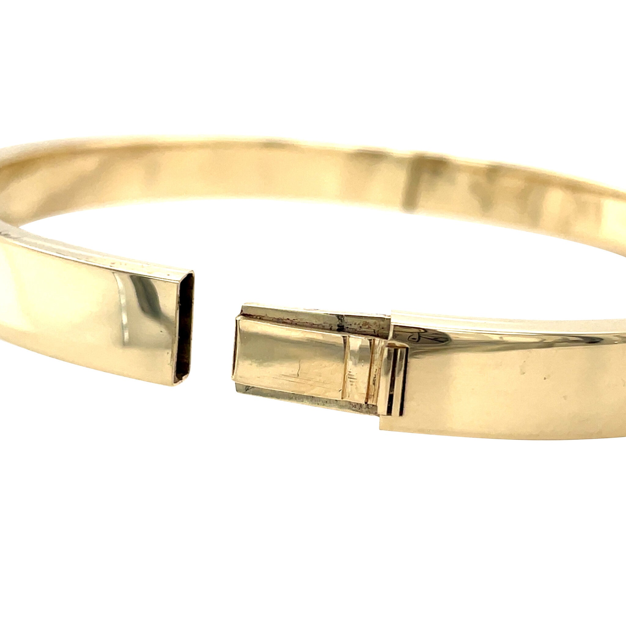 Gold smooth bangle 14 karat