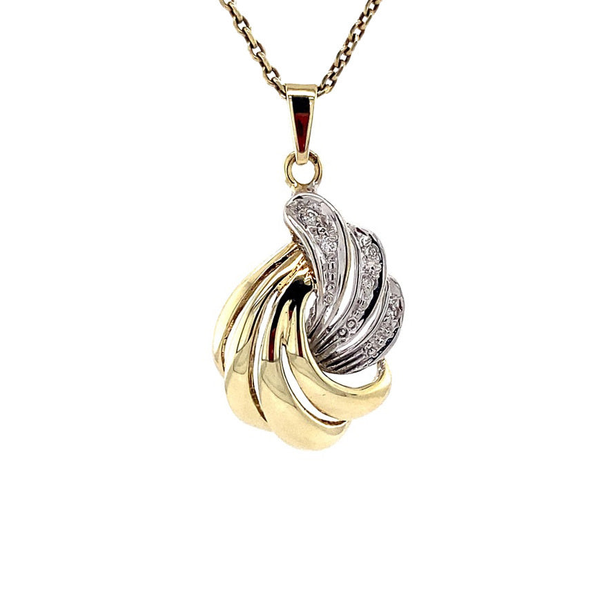 Golden pendant with diamond 14 kt