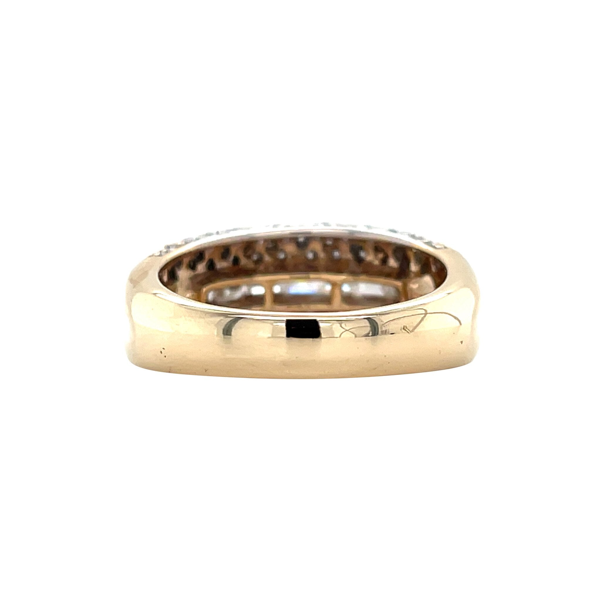 Golden ring with diamond 14 kt